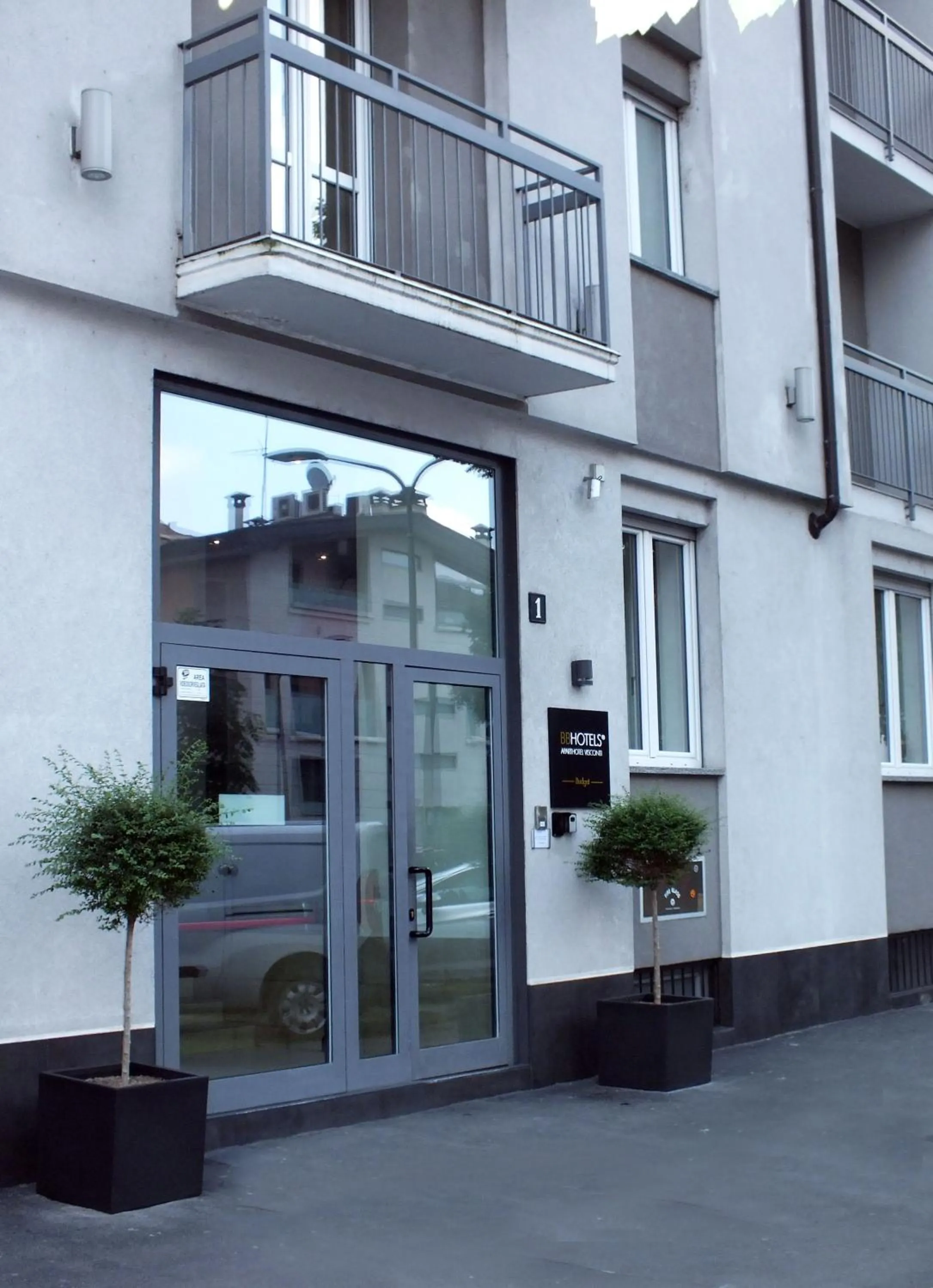 Property building in BB Hotels Aparthotel Visconti