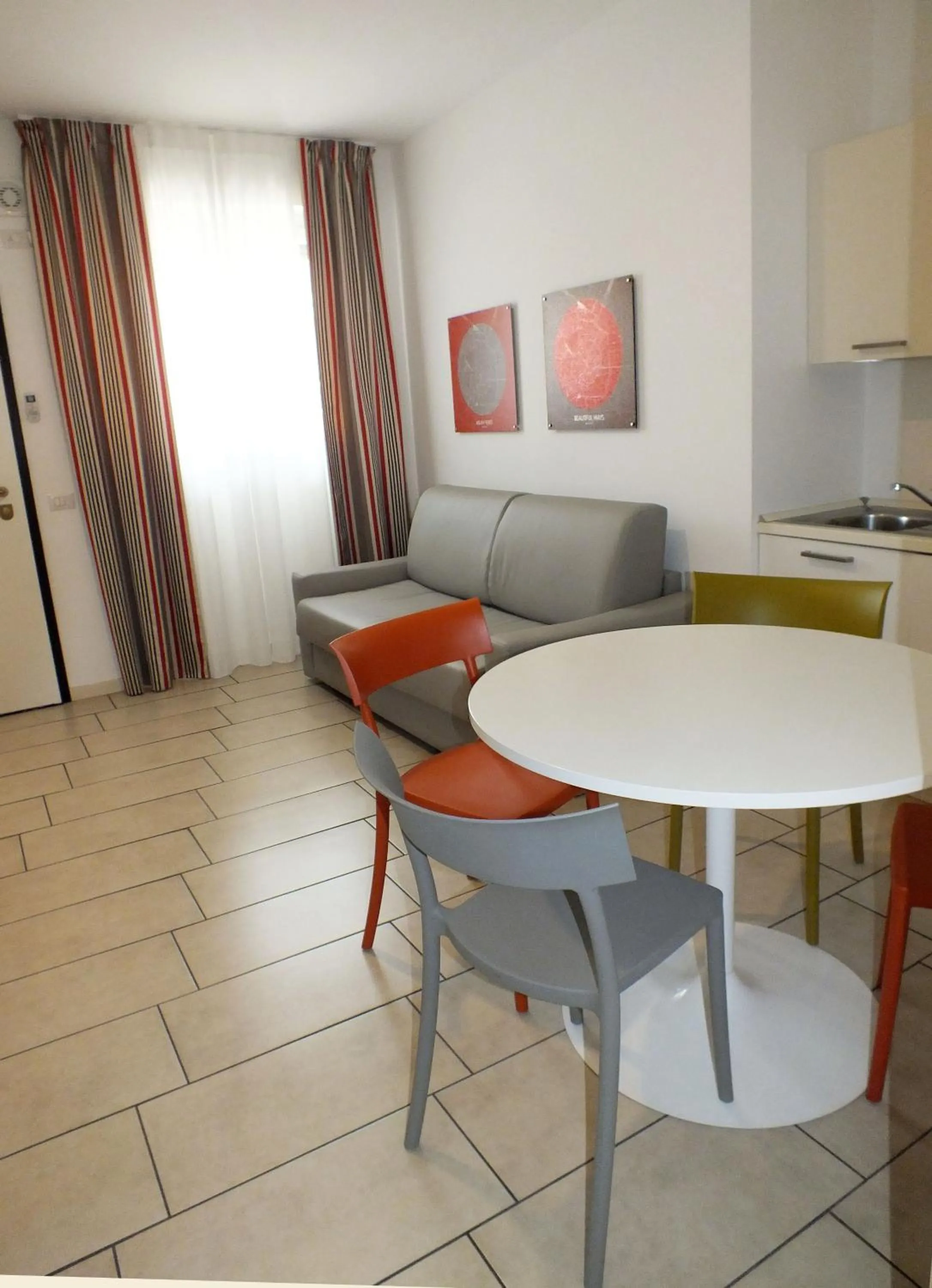 Living room in BB Hotels Aparthotel Visconti