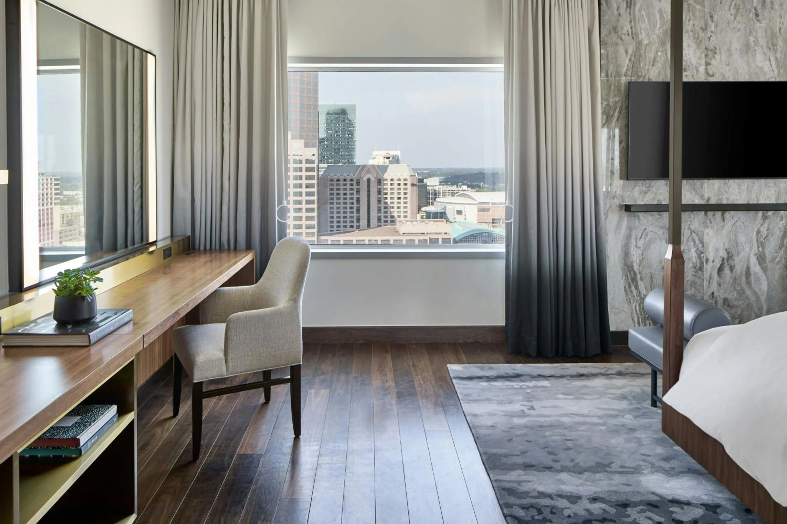 Photo of the whole room, Bed in The Westin Charlotte