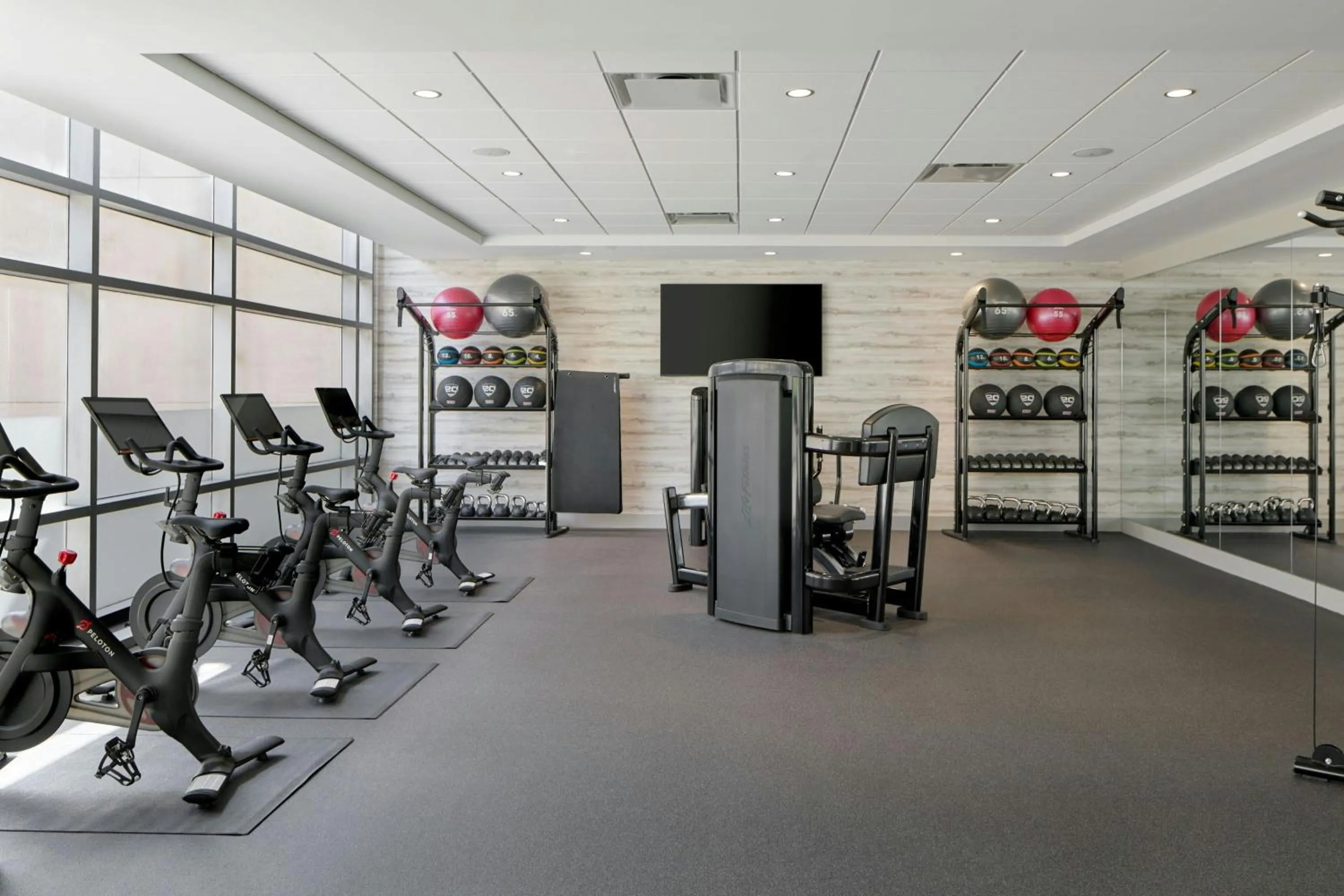 Fitness centre/facilities in The Westin Charlotte