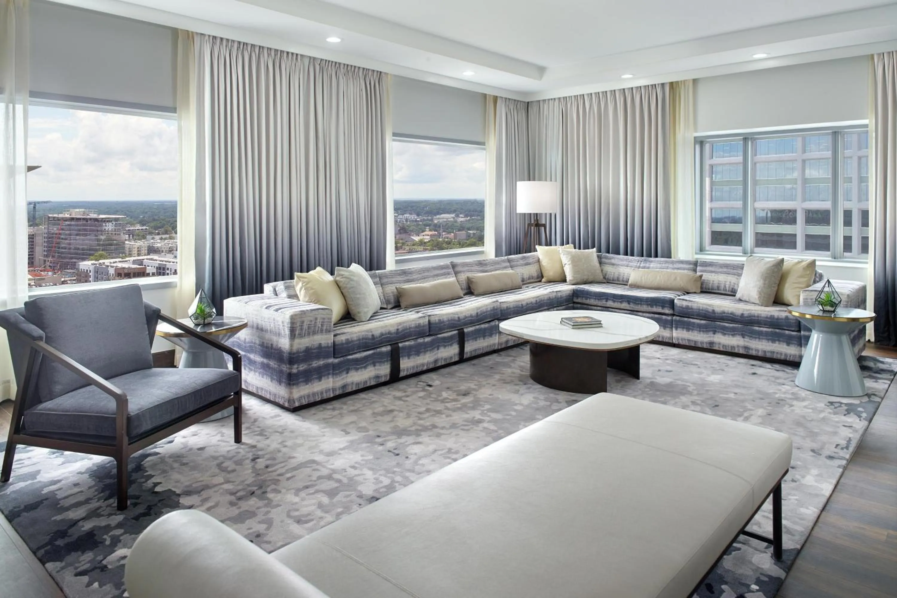 Living room in The Westin Charlotte