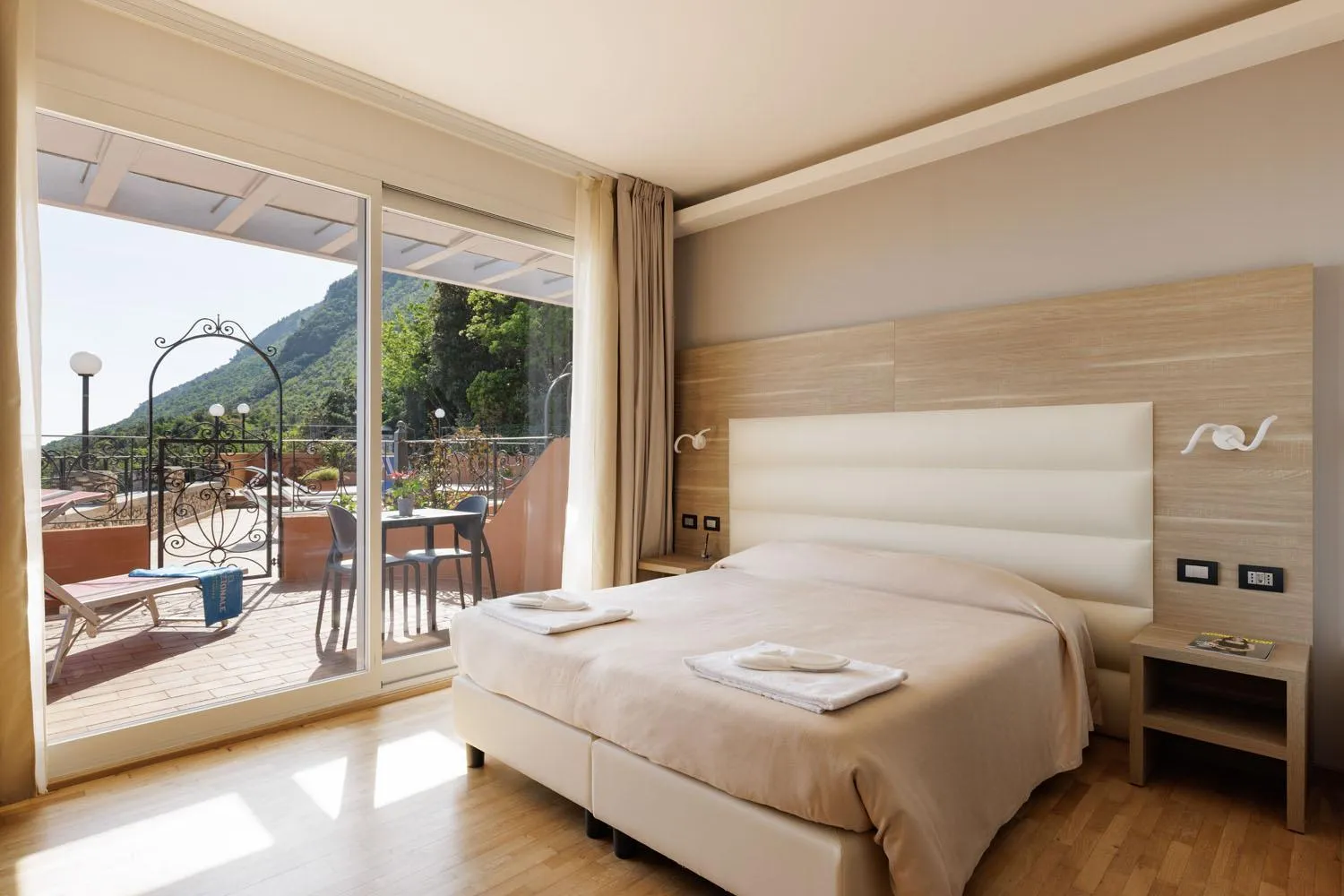 Bed in Hotel Internazionale