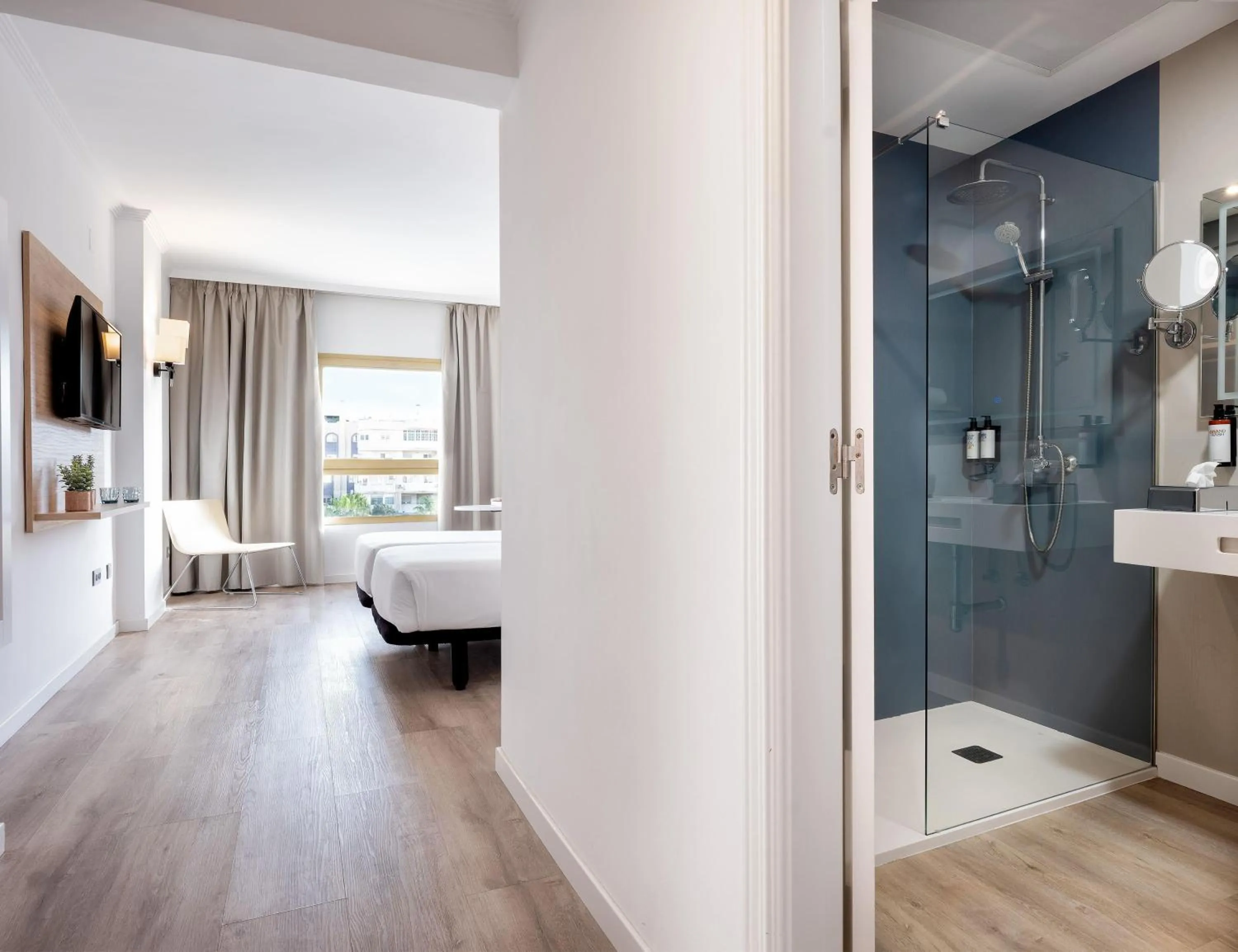 Bedroom, Bed in Hotel Melilla Puerto, Affiliated by Meliá