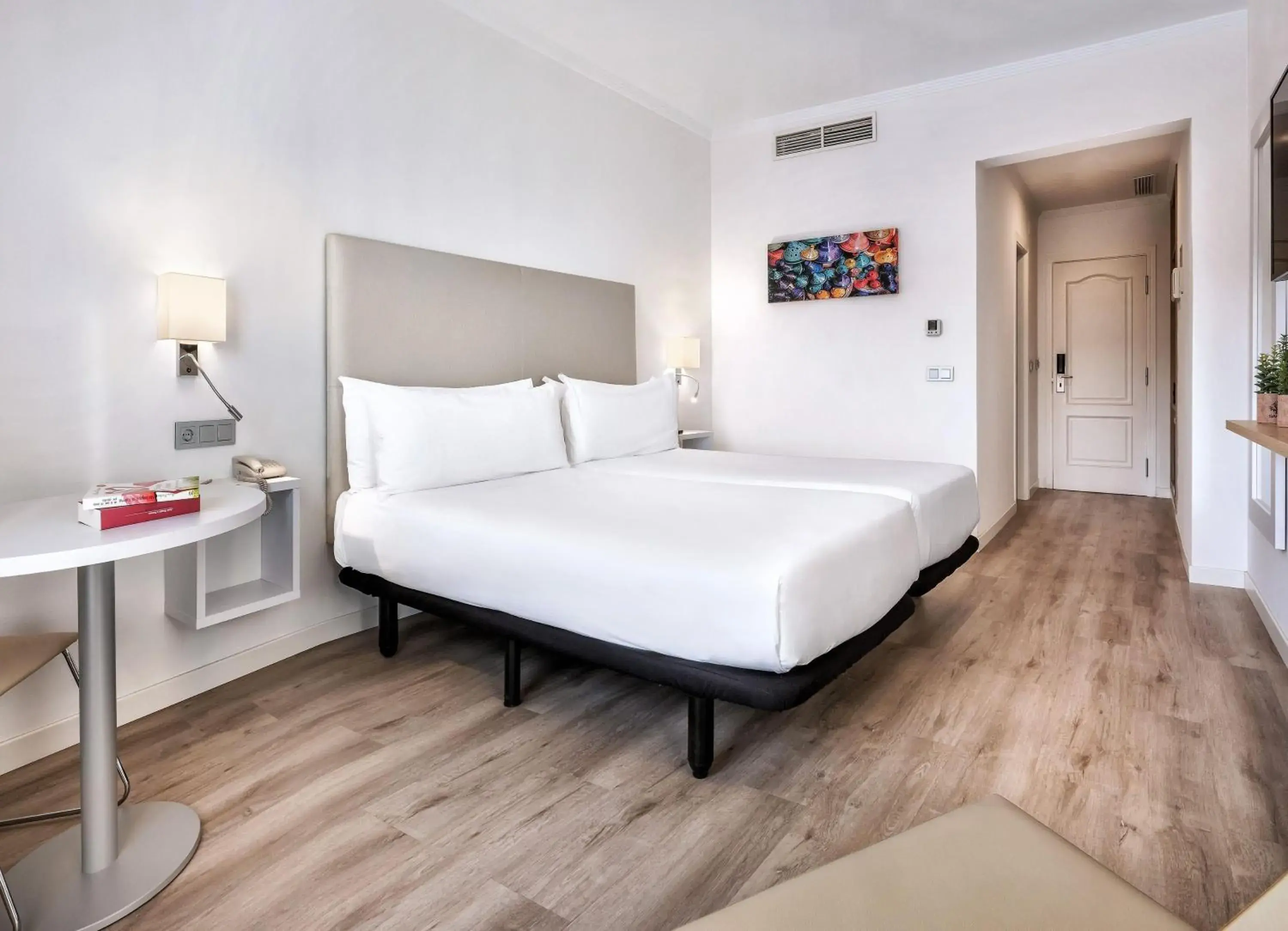 Bedroom, Bed in Hotel Melilla Puerto, Affiliated by Meliá Bedroom, Bed in Hotel Melilla Puerto, Affiliated by Meliá