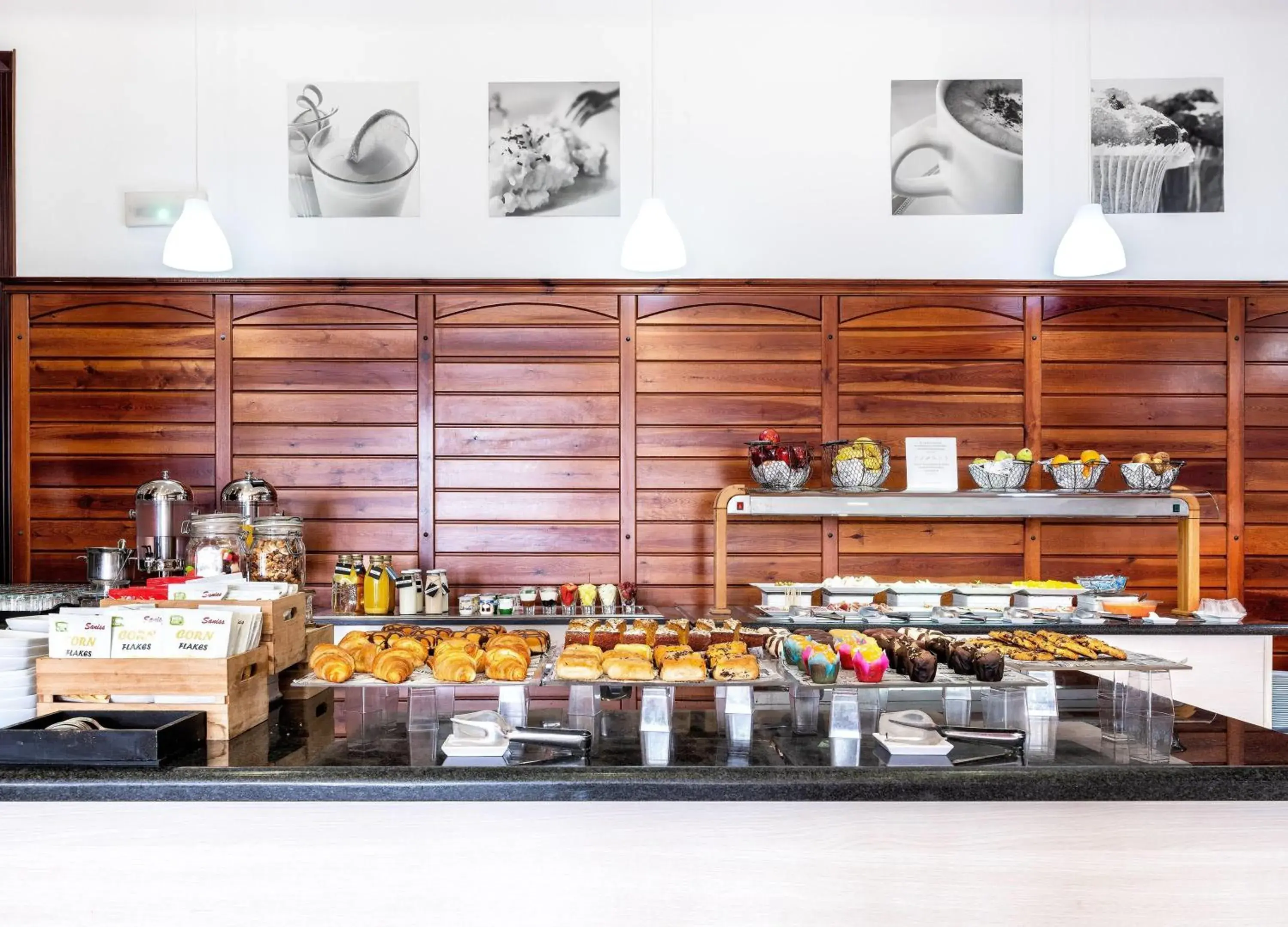 Restaurant/places to eat in Hotel Melilla Puerto, Affiliated by Meliá Restaurant/places to eat in Hotel Melilla Puerto, Affiliated by Meliá