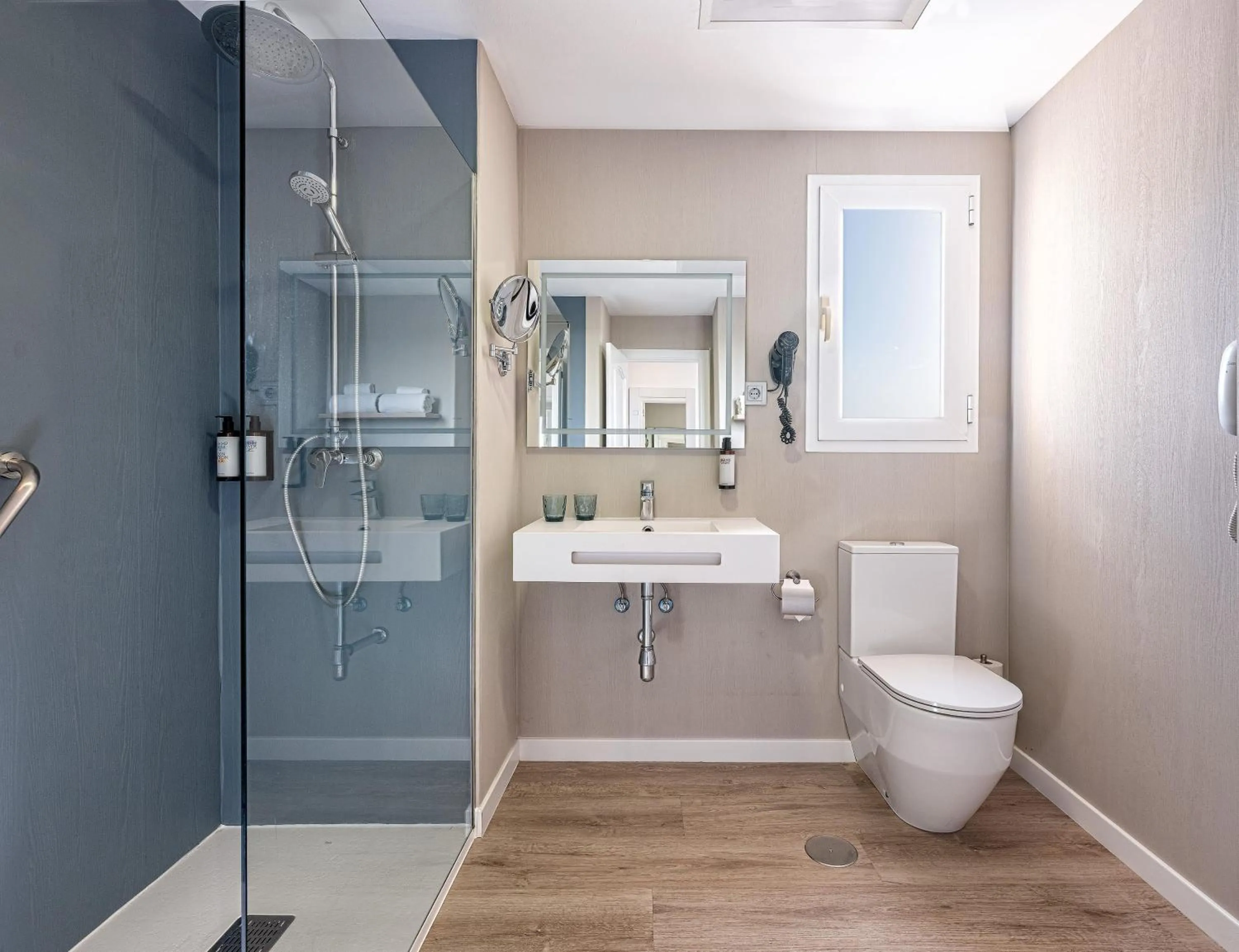 Bedroom in Hotel Melilla Puerto, Affiliated by Meliá