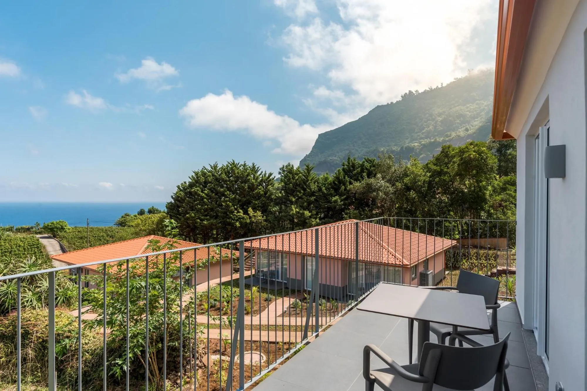 Garden in Pestana Quinta do Arco Nature & Rose Garden Hotel