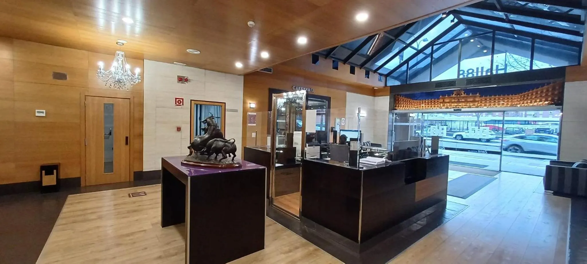 Lobby or reception in Zenit Aparthotel Hall 88