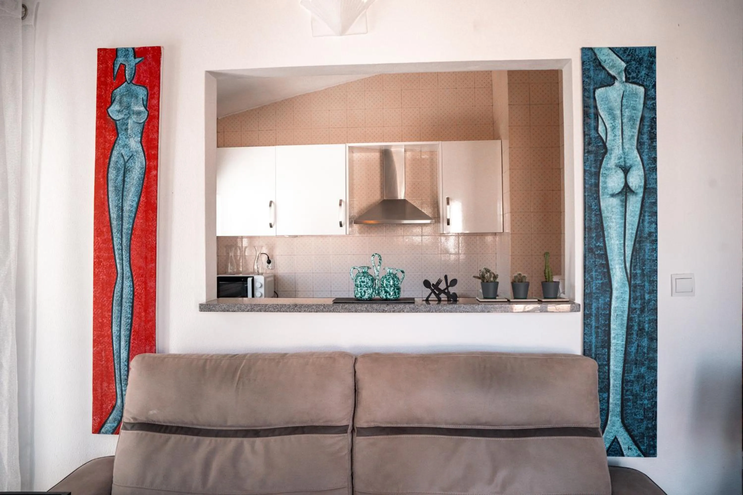 Kitchen or kitchenette in Apartamentos Honorio - Pool and Garden