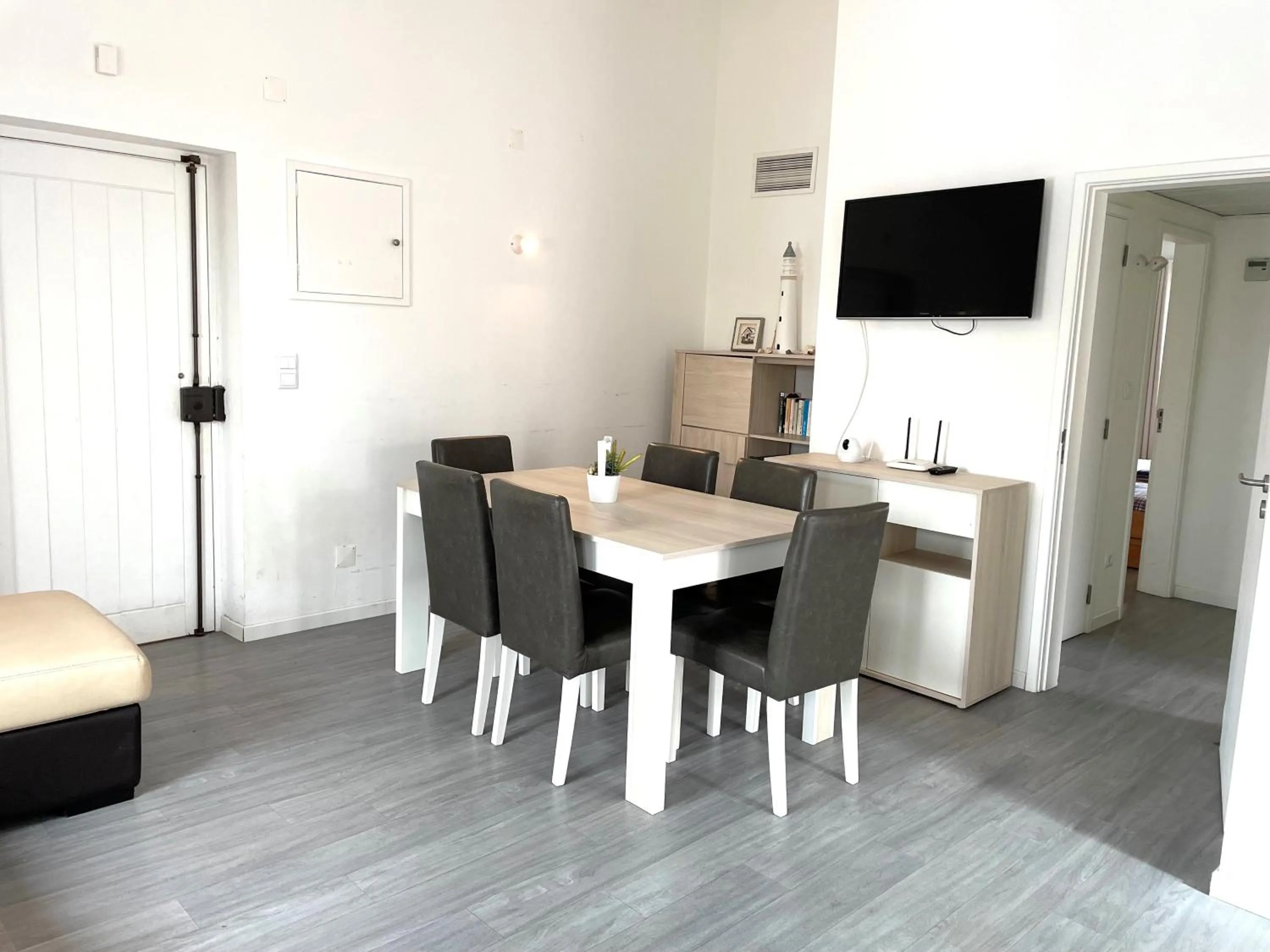 Dining area in Apartamentos Honorio - Pool and Garden