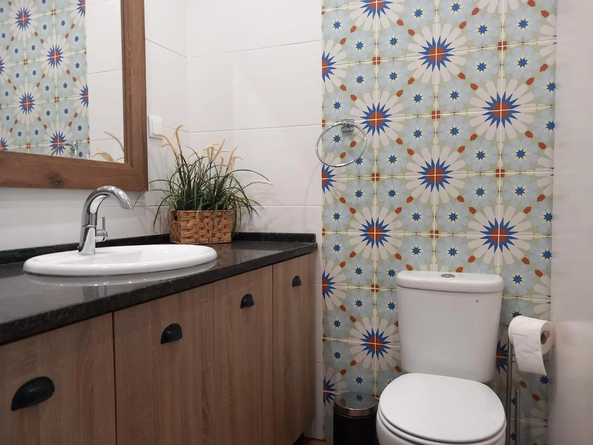 Toilet in Apartamentos Honorio - Pool and Garden