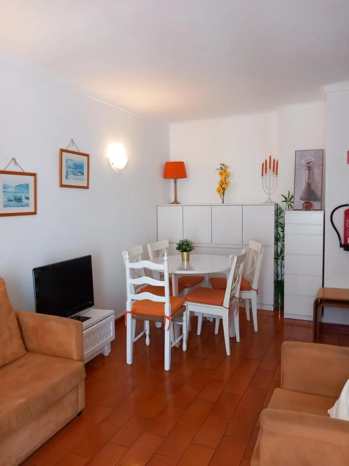 TV and multimedia in Apartamentos Honorio - Pool and Garden