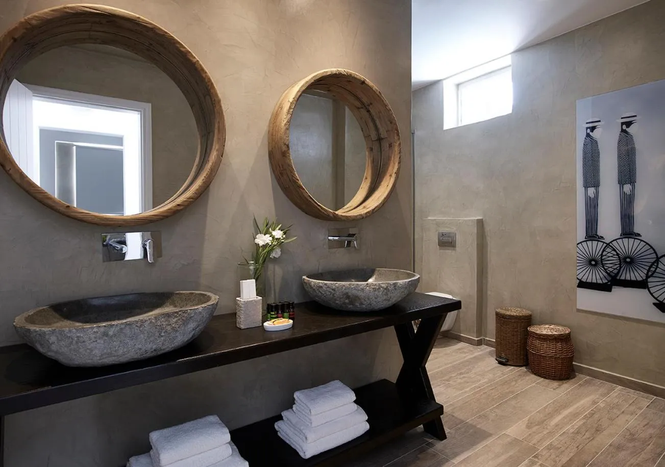 Bathroom in Amor Hideaway Villas