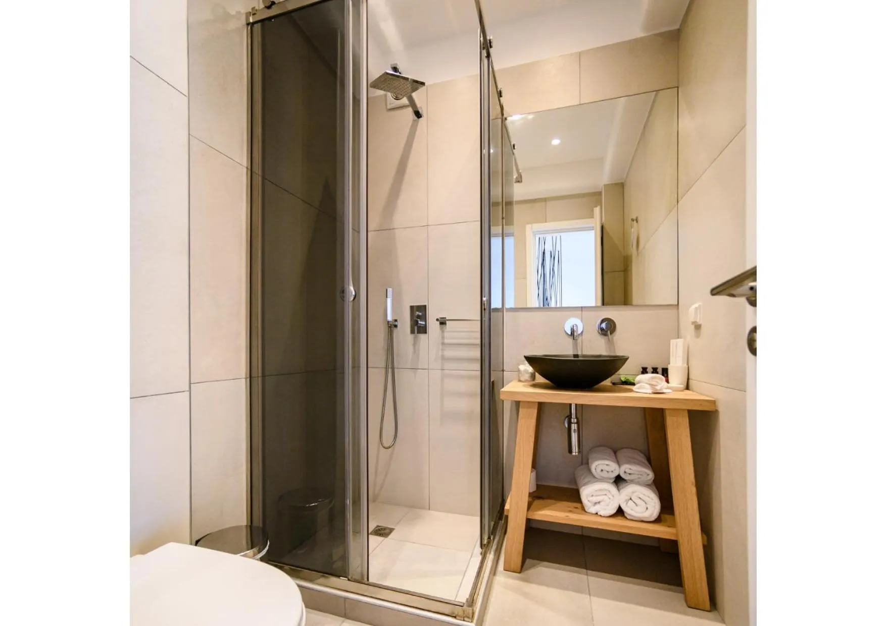 Shower in Amor Hideaway Villas