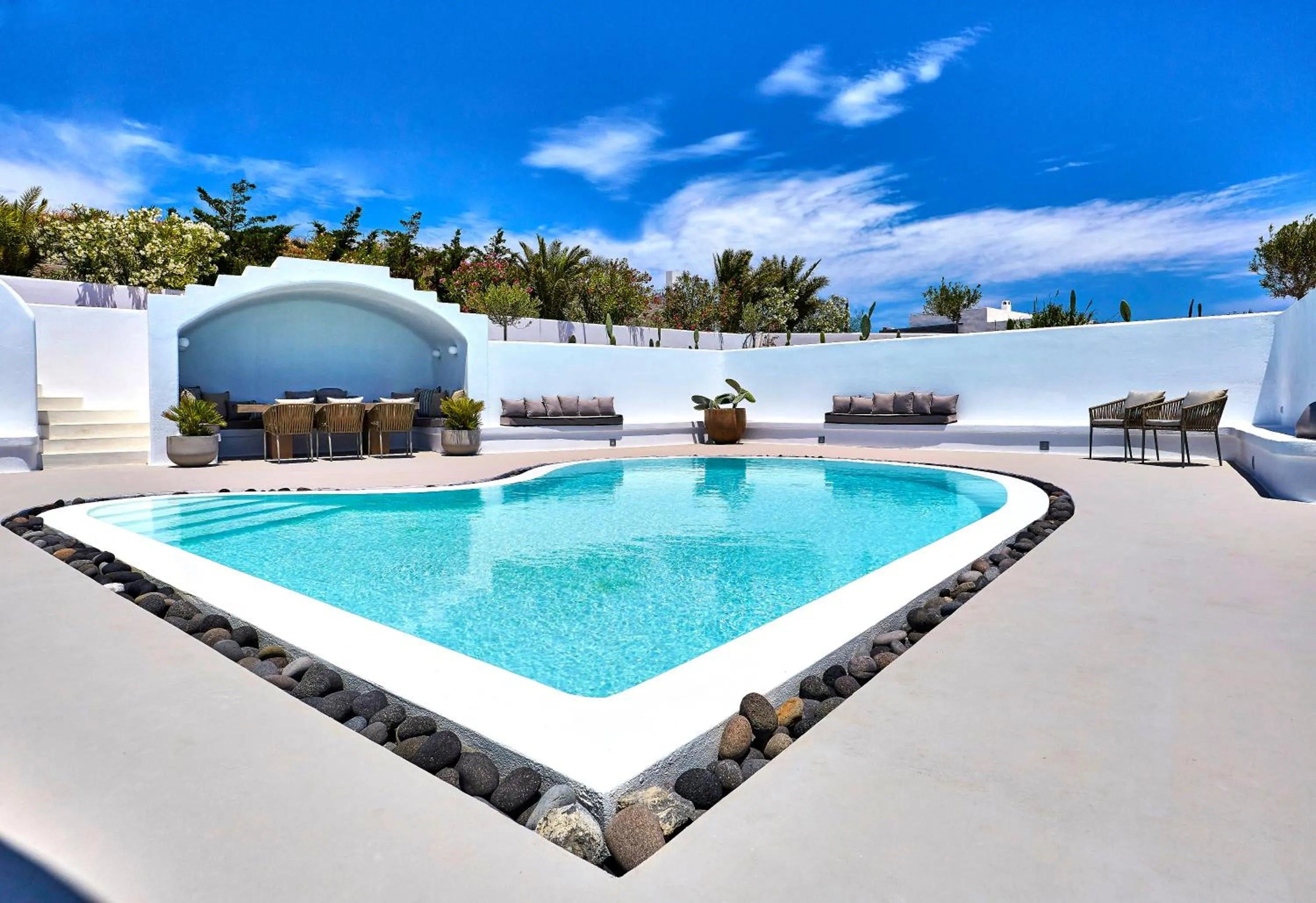 Swimming pool in Amor Hideaway Villas