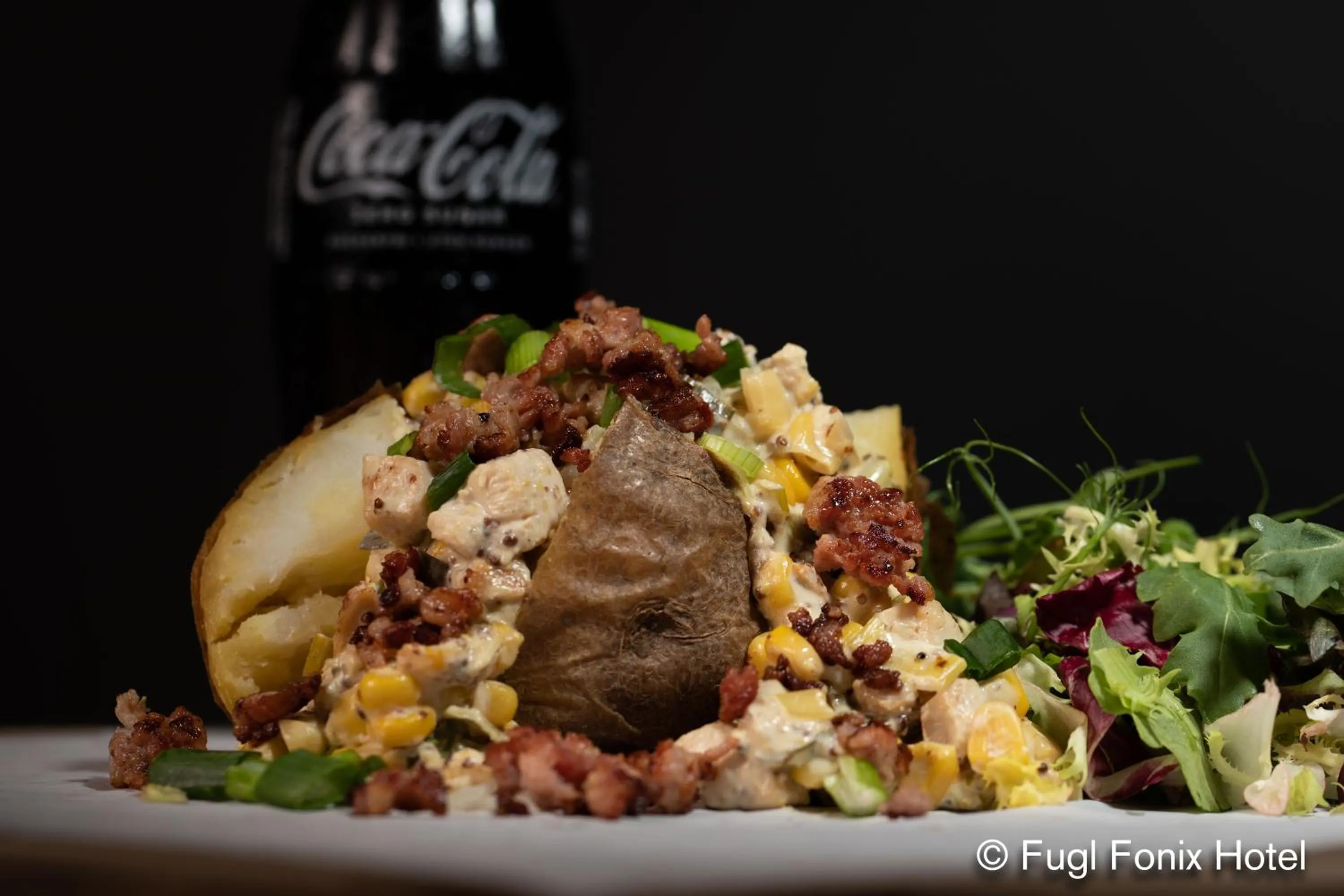 Restaurant/places to eat in Fugl Fønix Hotel