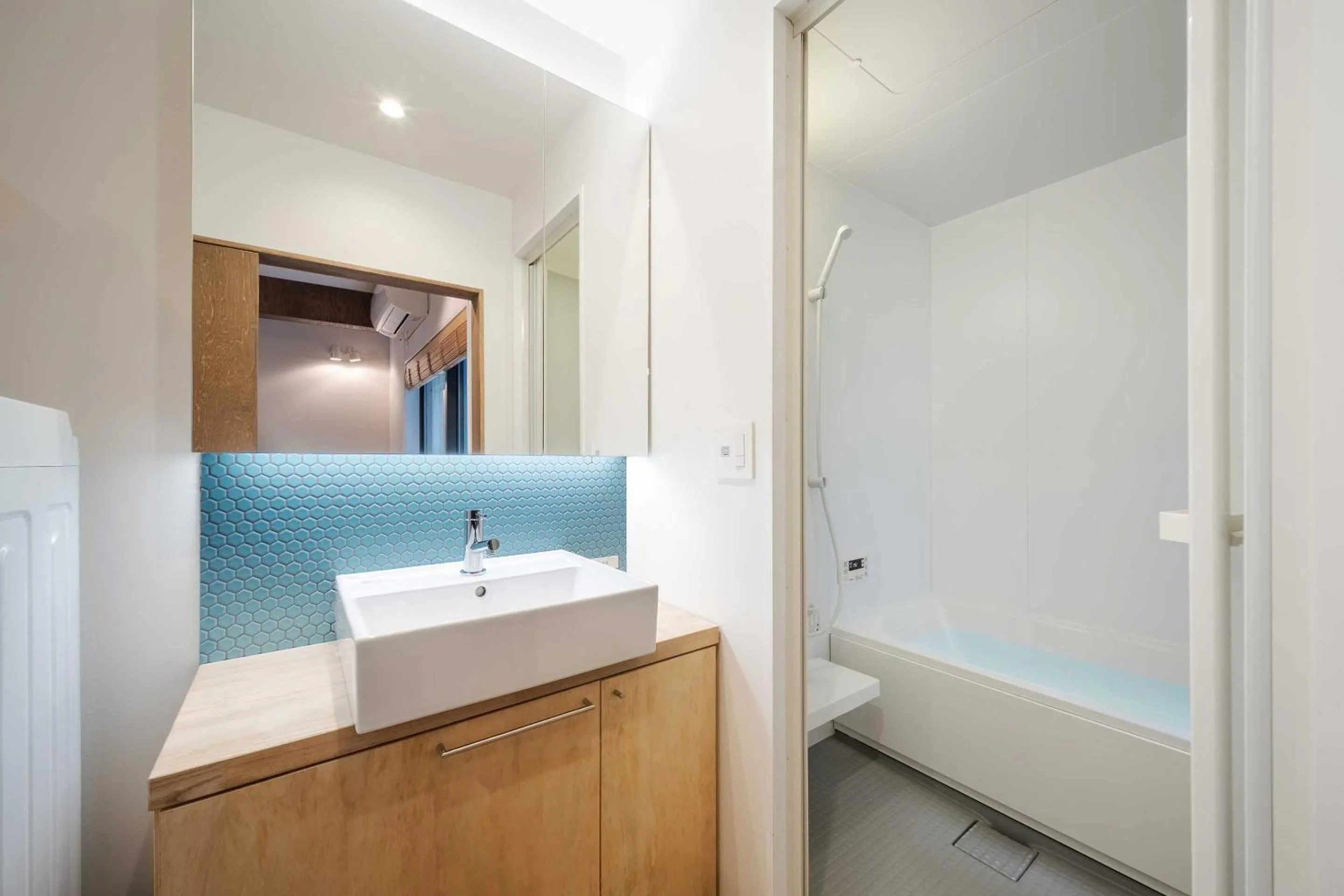 Bathroom in Aoshida Machiya House