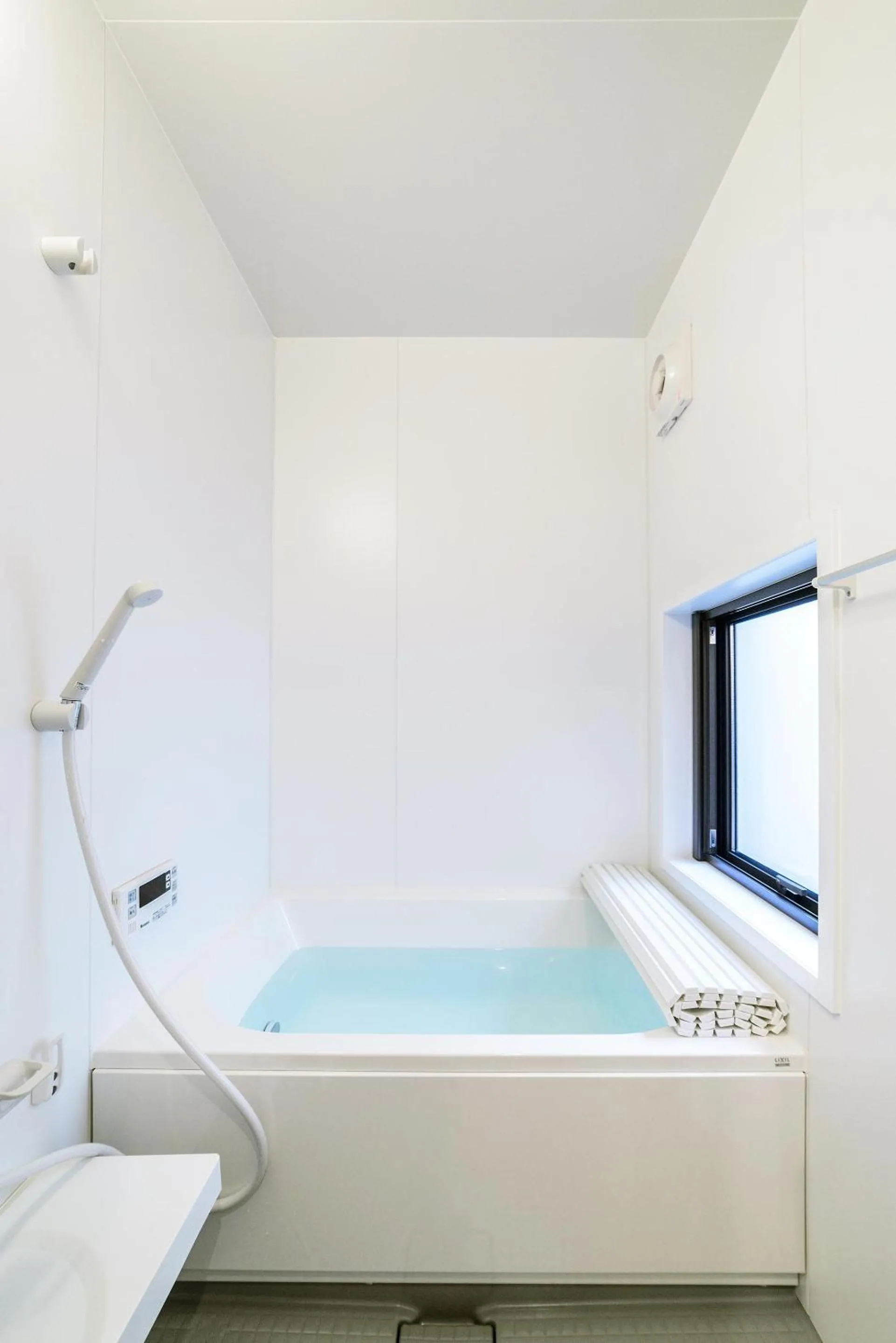 Bathroom in Aoshida Machiya House
