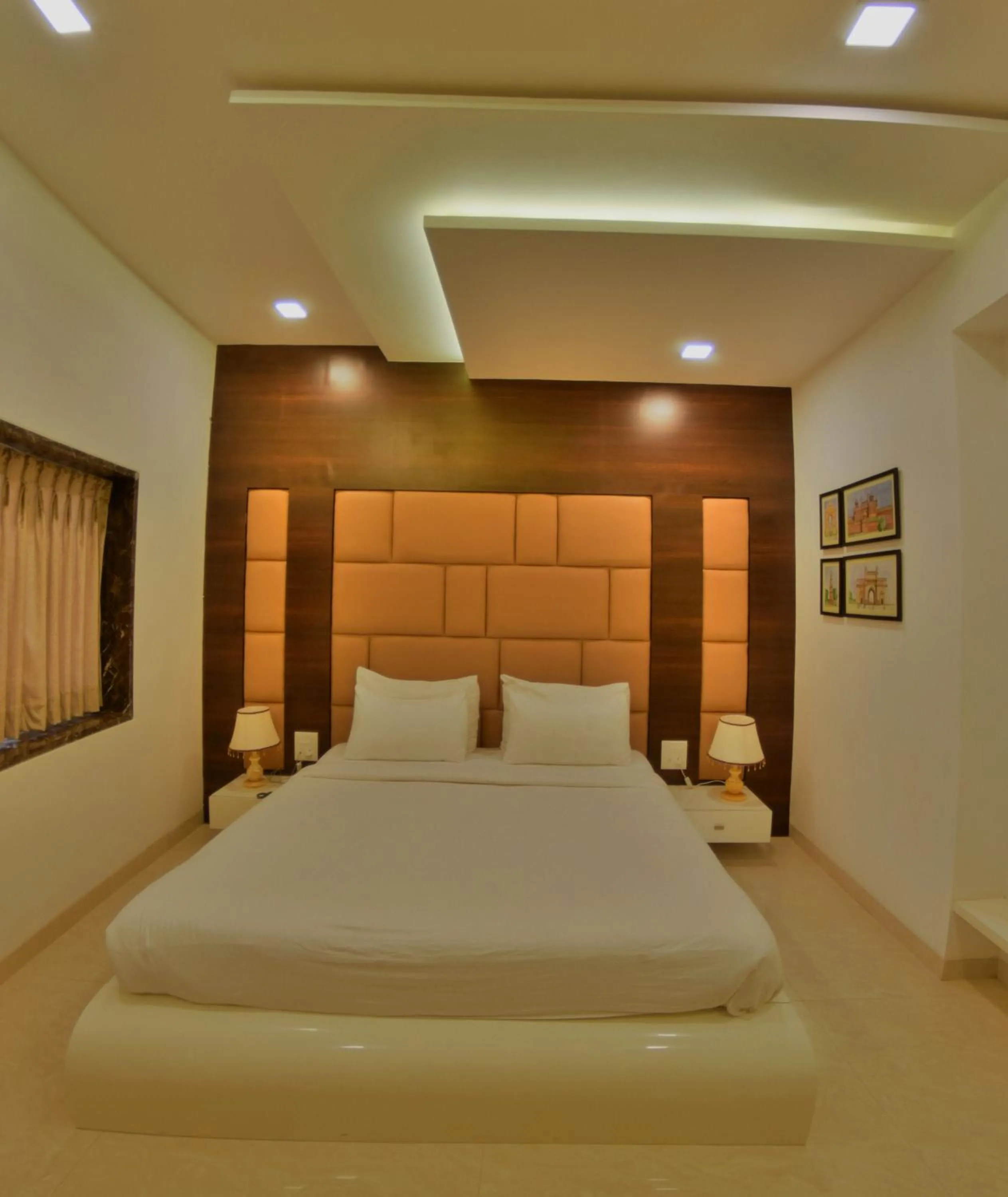 Photo of the whole room, Bed in Hotel Rezo's