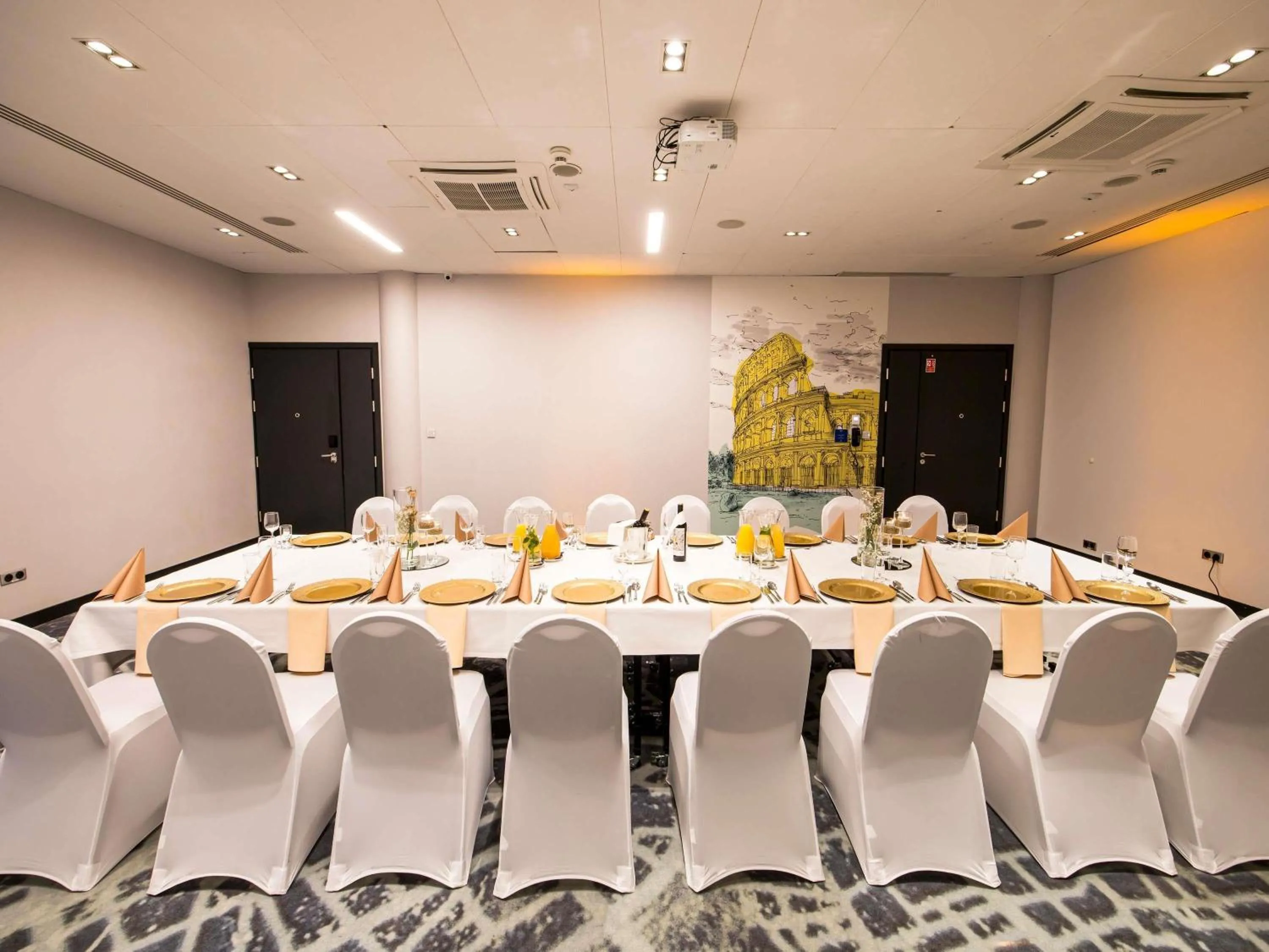 Meeting/conference room in Novotel Wrocław Centrum