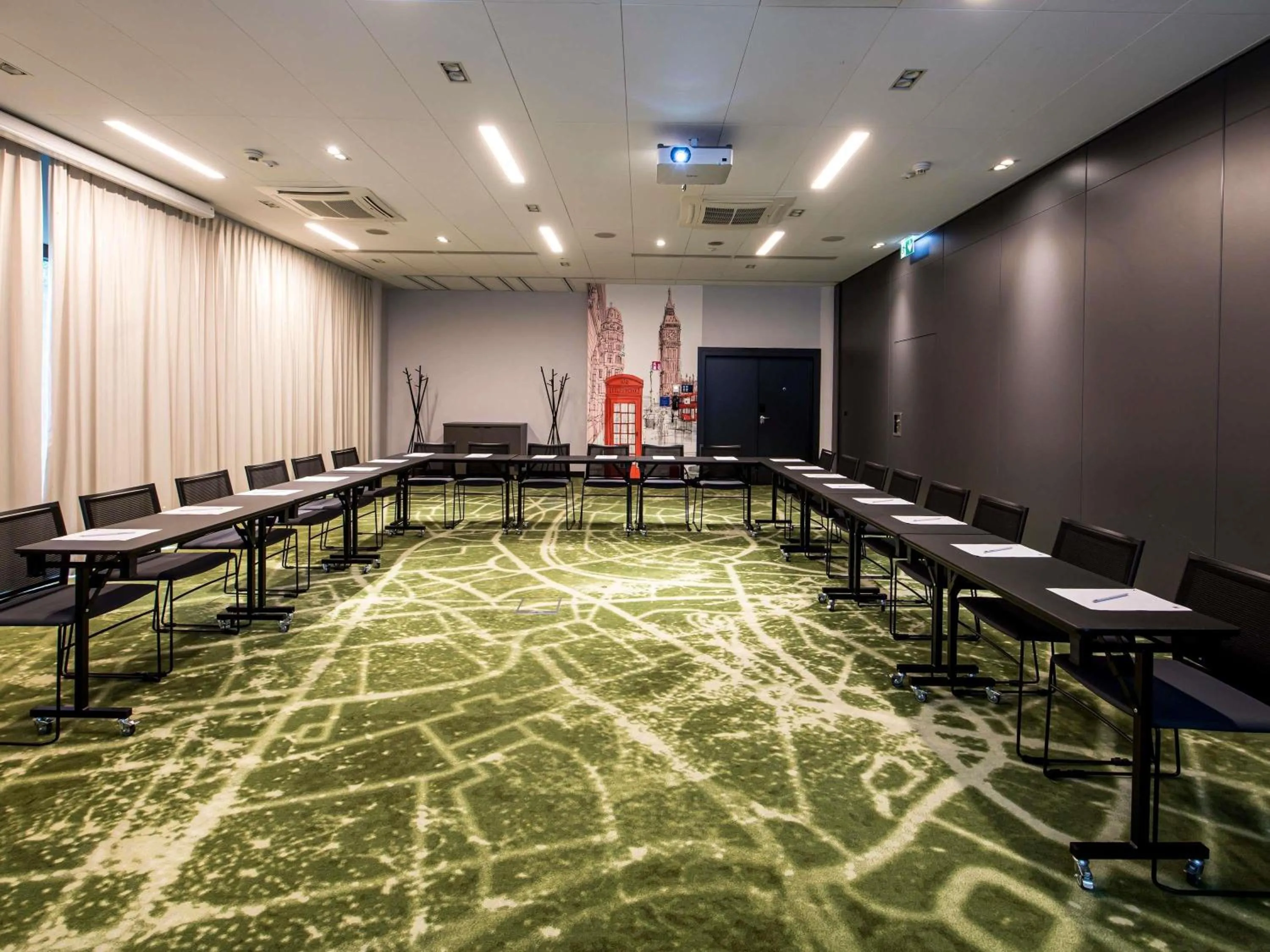 Meeting/conference room in Novotel Wrocław Centrum
