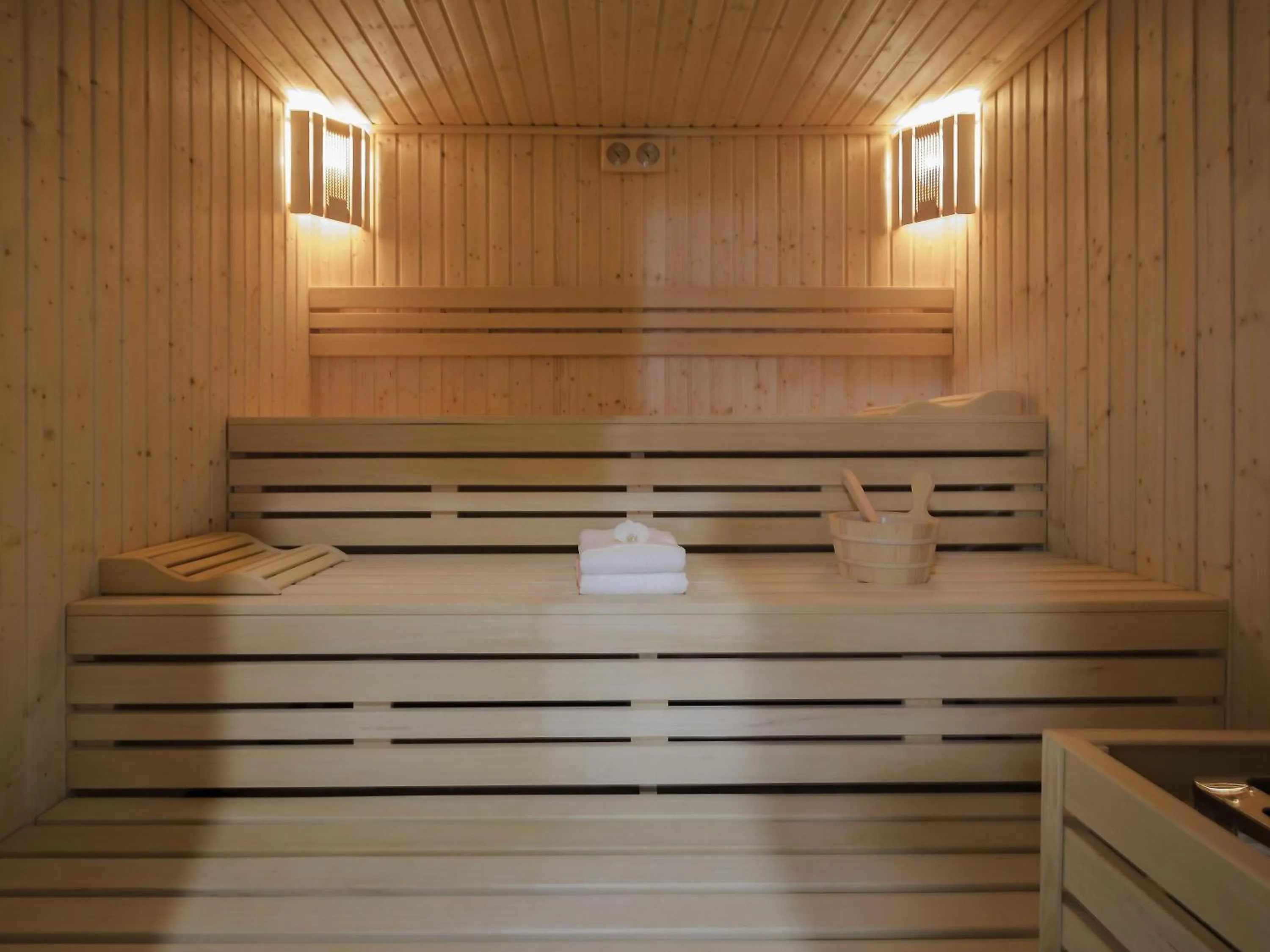 Fitness centre/facilities in Novotel Wrocław Centrum