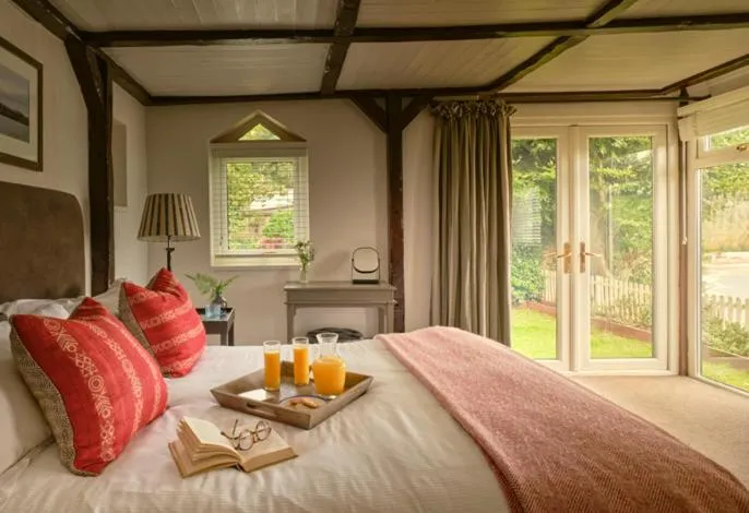 Bed in Cary Arms & Spa