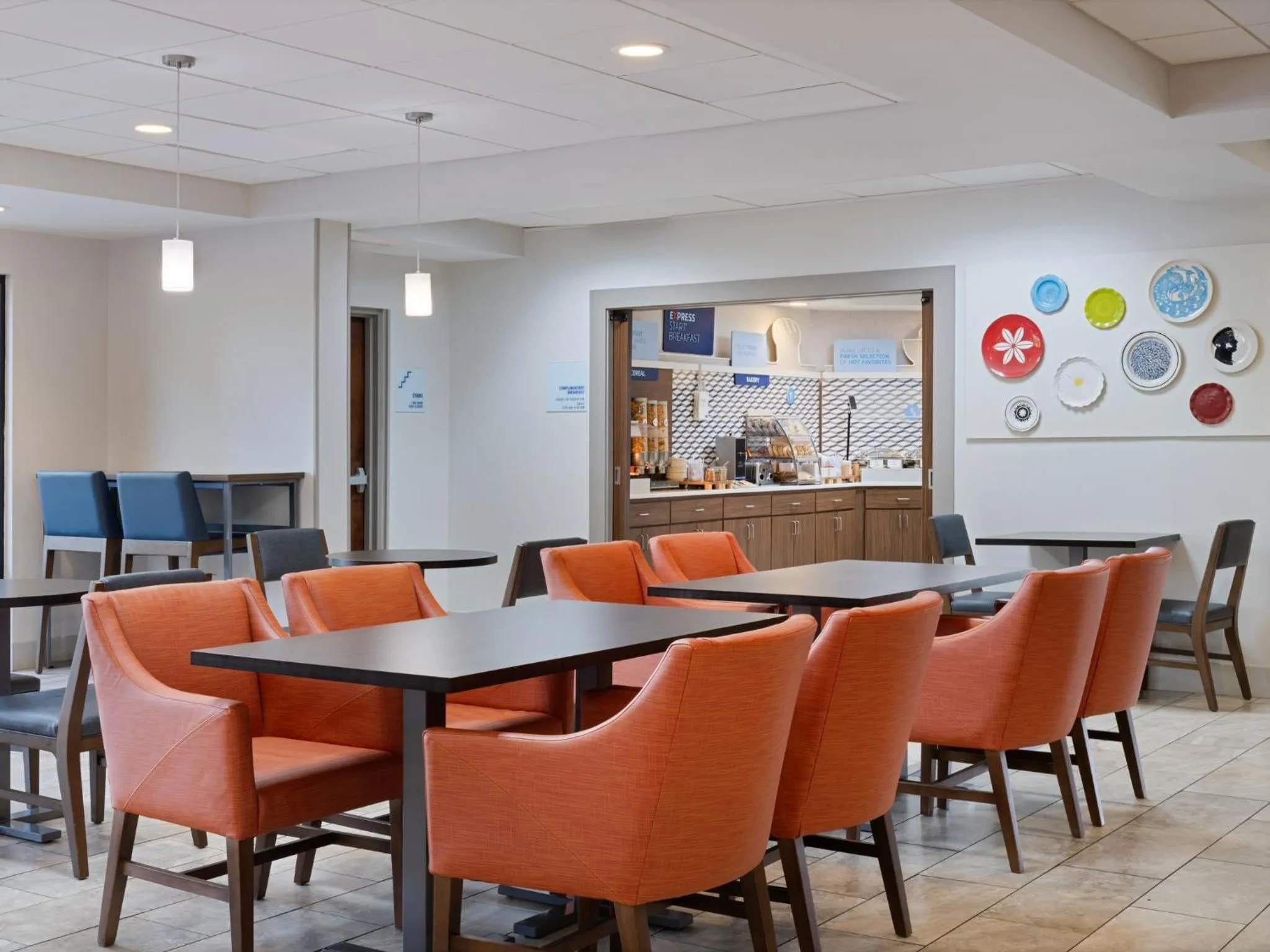 Breakfast in Holiday Inn Express & Suites Augusta West - Ft Gordon Area by IHG