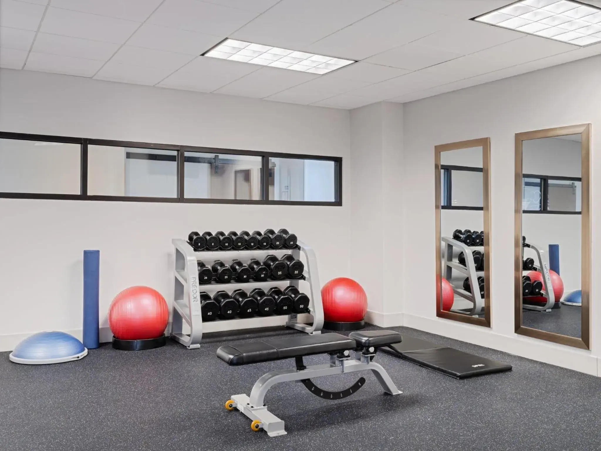 Fitness centre/facilities in Holiday Inn Express & Suites Augusta West - Ft Gordon Area by IHG Fitness centre/facilities in Holiday Inn Express & Suites Augusta West - Ft Gordon Area by IHG