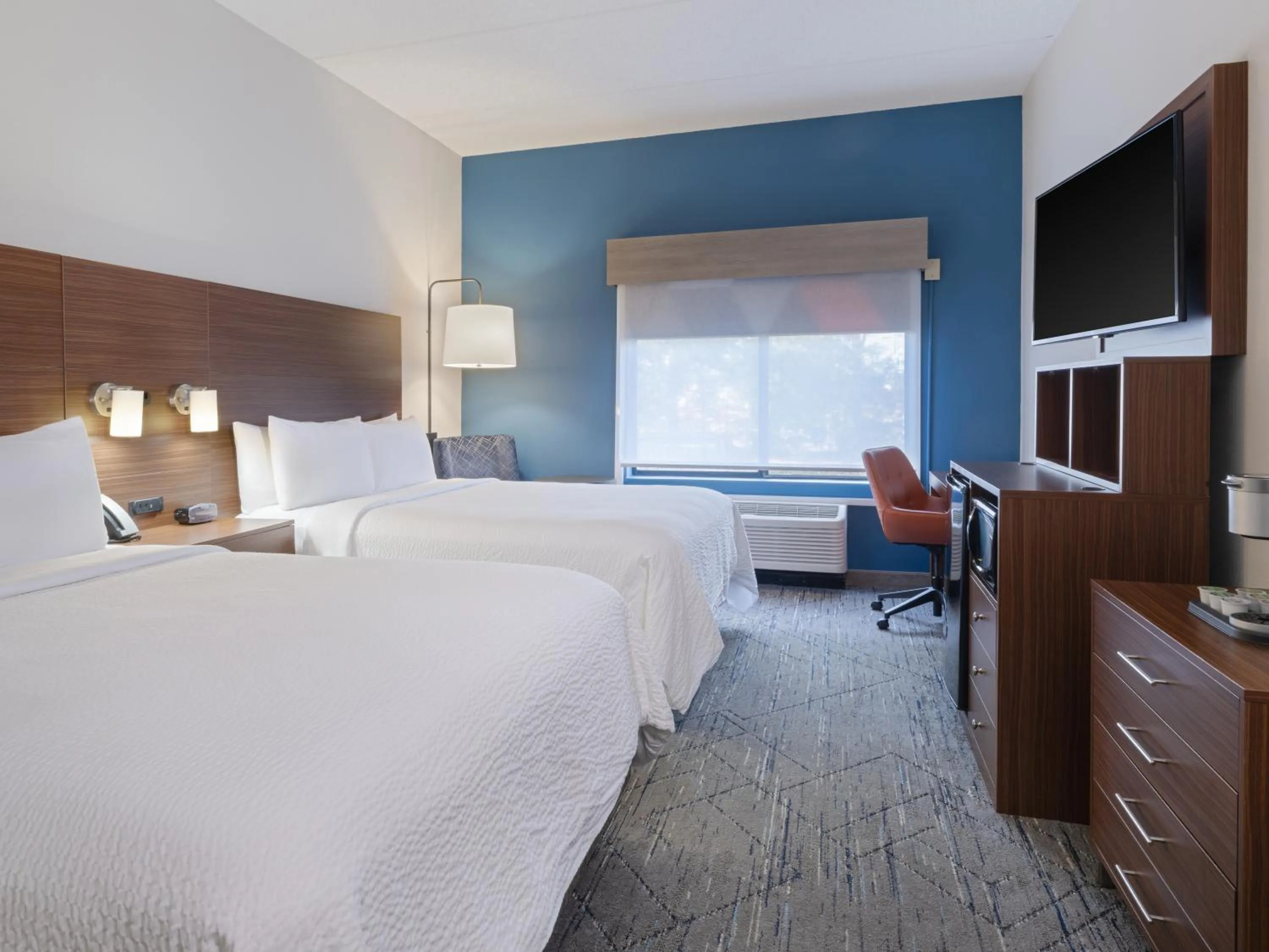 Bed in Holiday Inn Express & Suites Augusta West - Ft Gordon Area by IHG