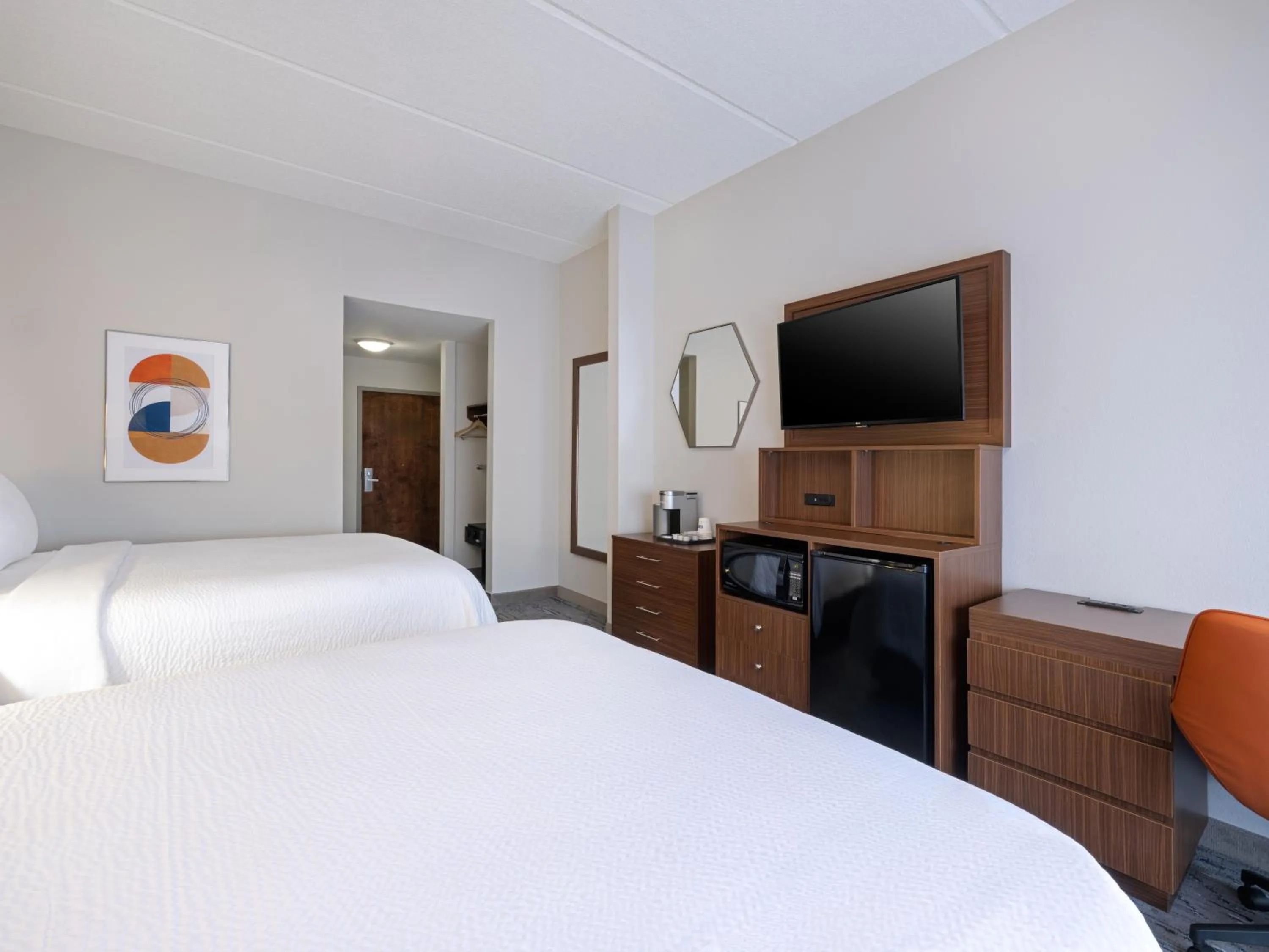 Bed in Holiday Inn Express & Suites Augusta West - Ft Gordon Area by IHG