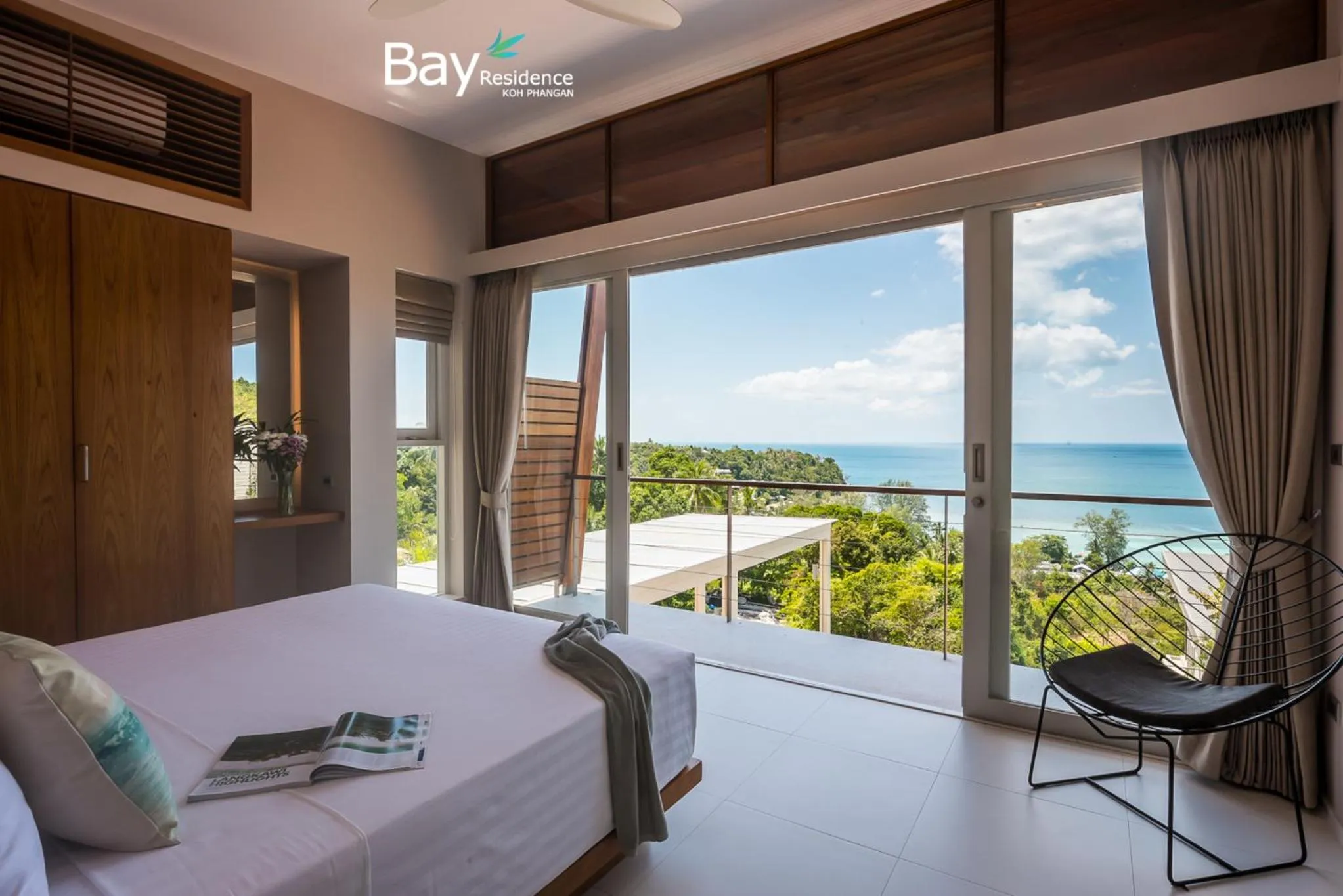 Bed in Bay Villas Koh Phangan