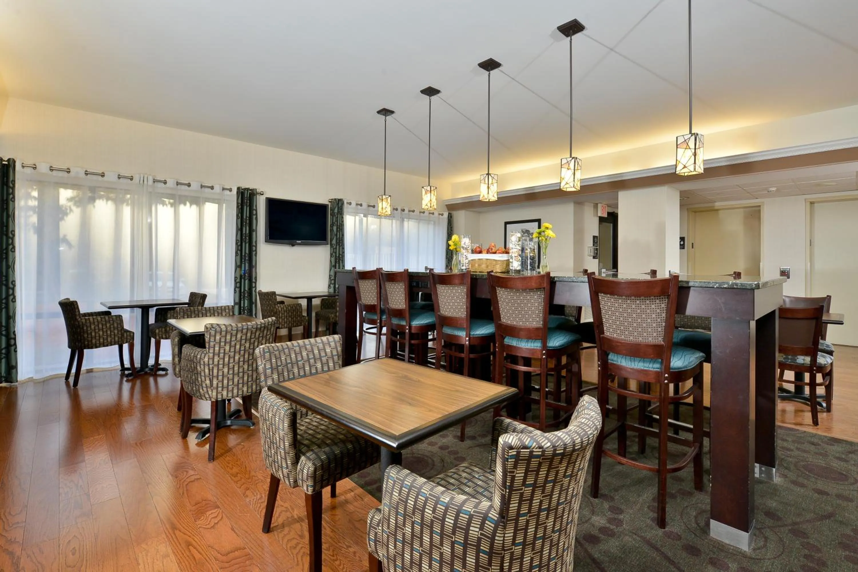 Breakfast in Comfort Inn Saco - Old Orchard Beach