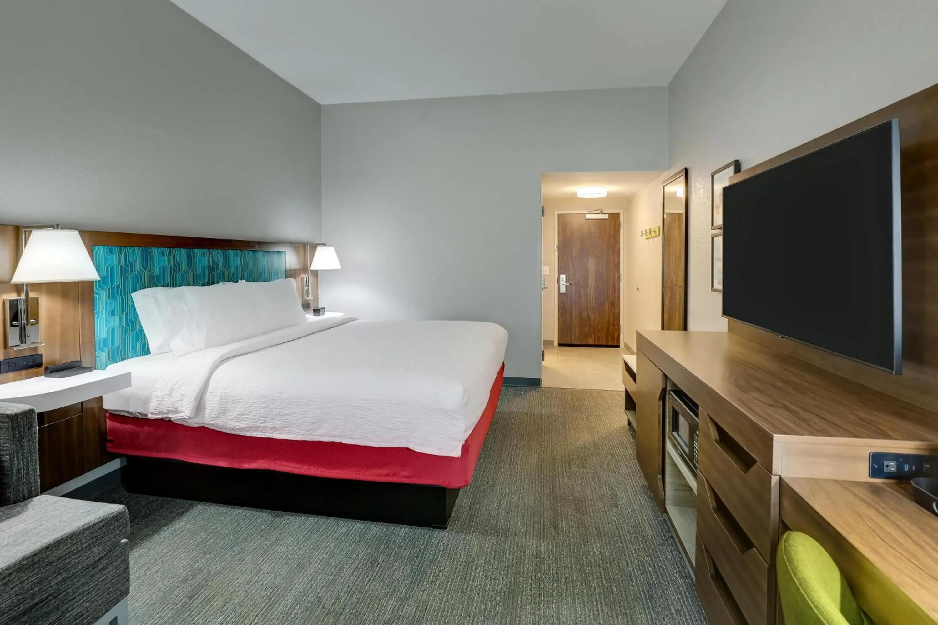 Bed in Hampton Inn Beaufort