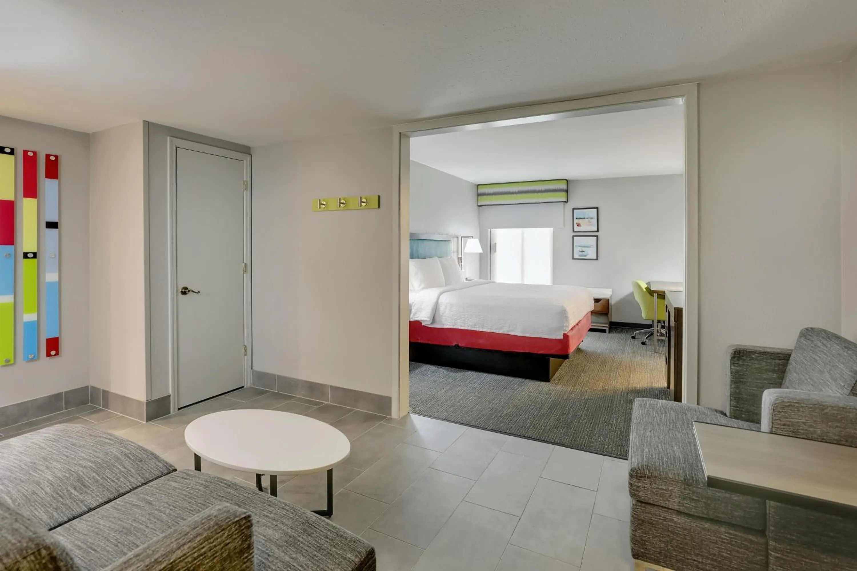 Living room, Bed in Hampton Inn Beaufort