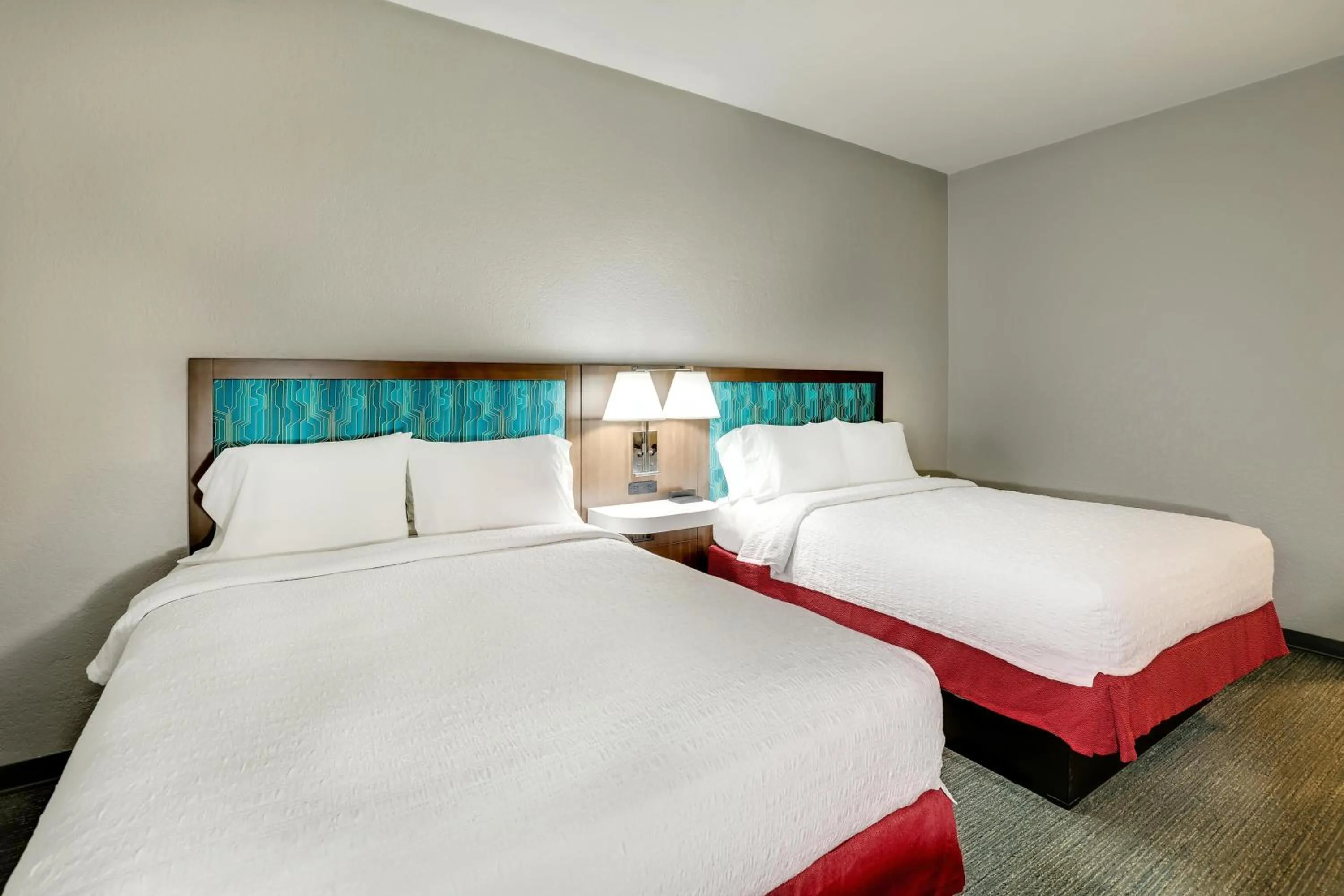 Bed in Hampton Inn Beaufort