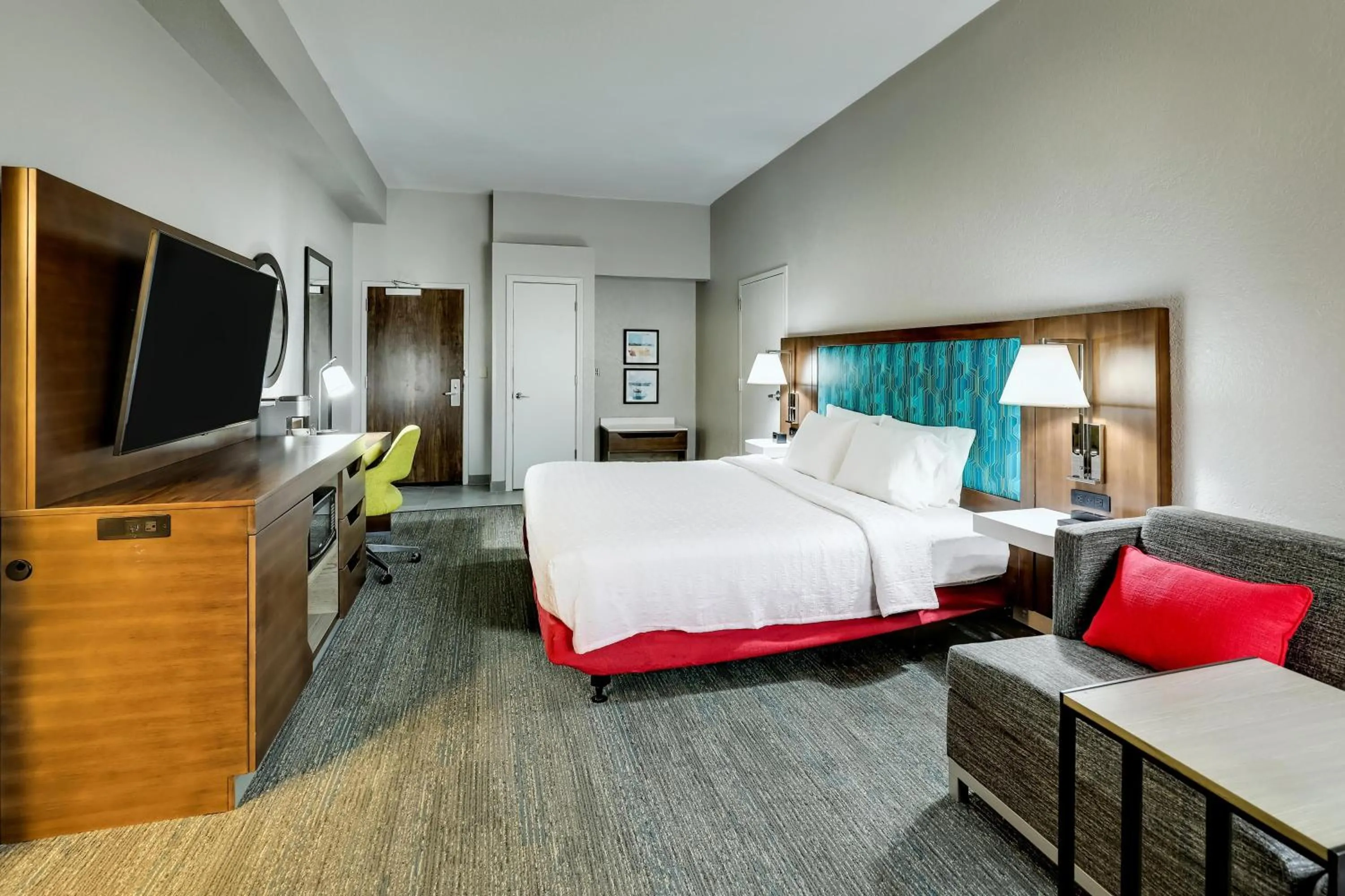 Bed in Hampton Inn Beaufort