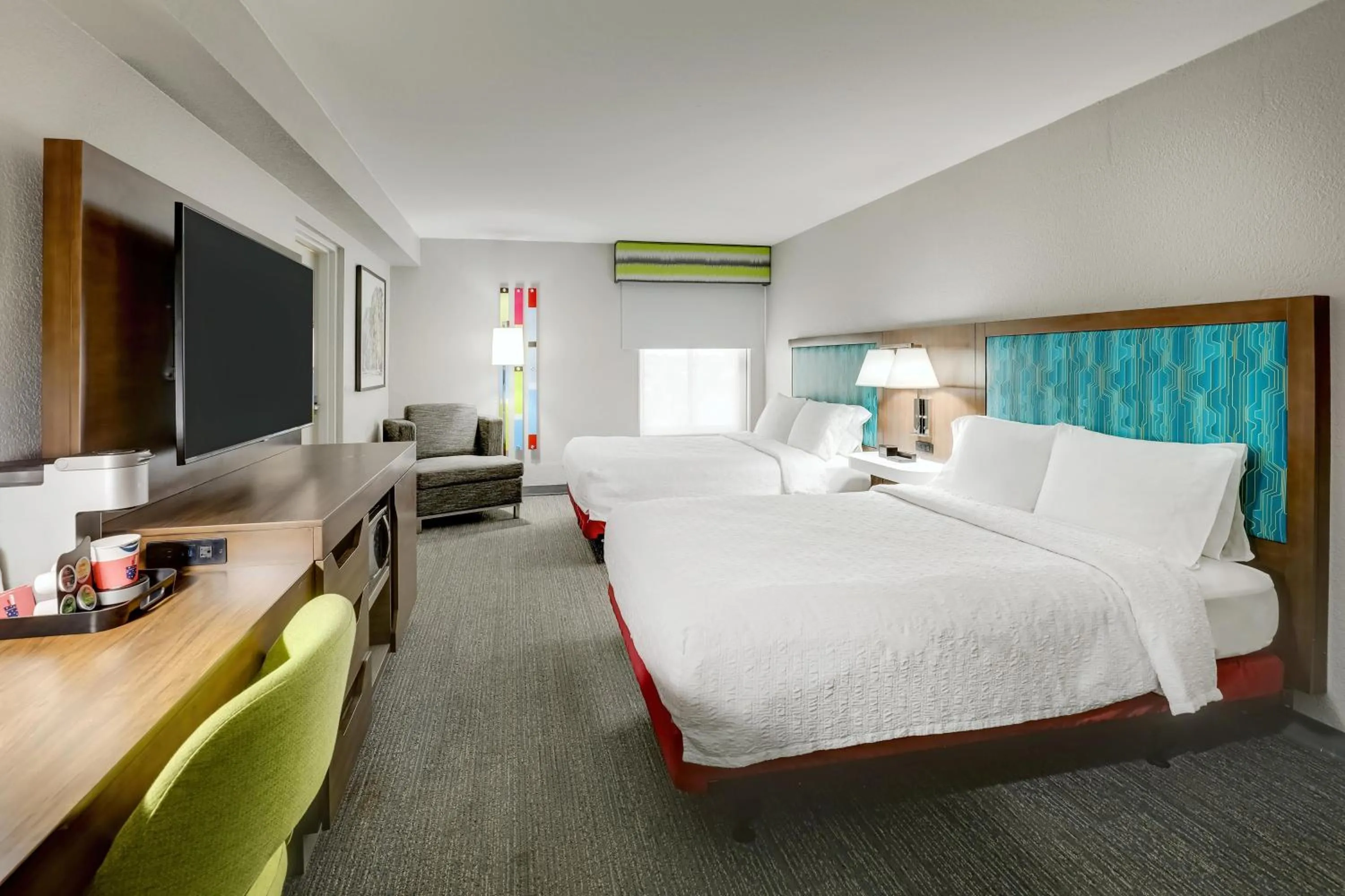 Bed in Hampton Inn Beaufort