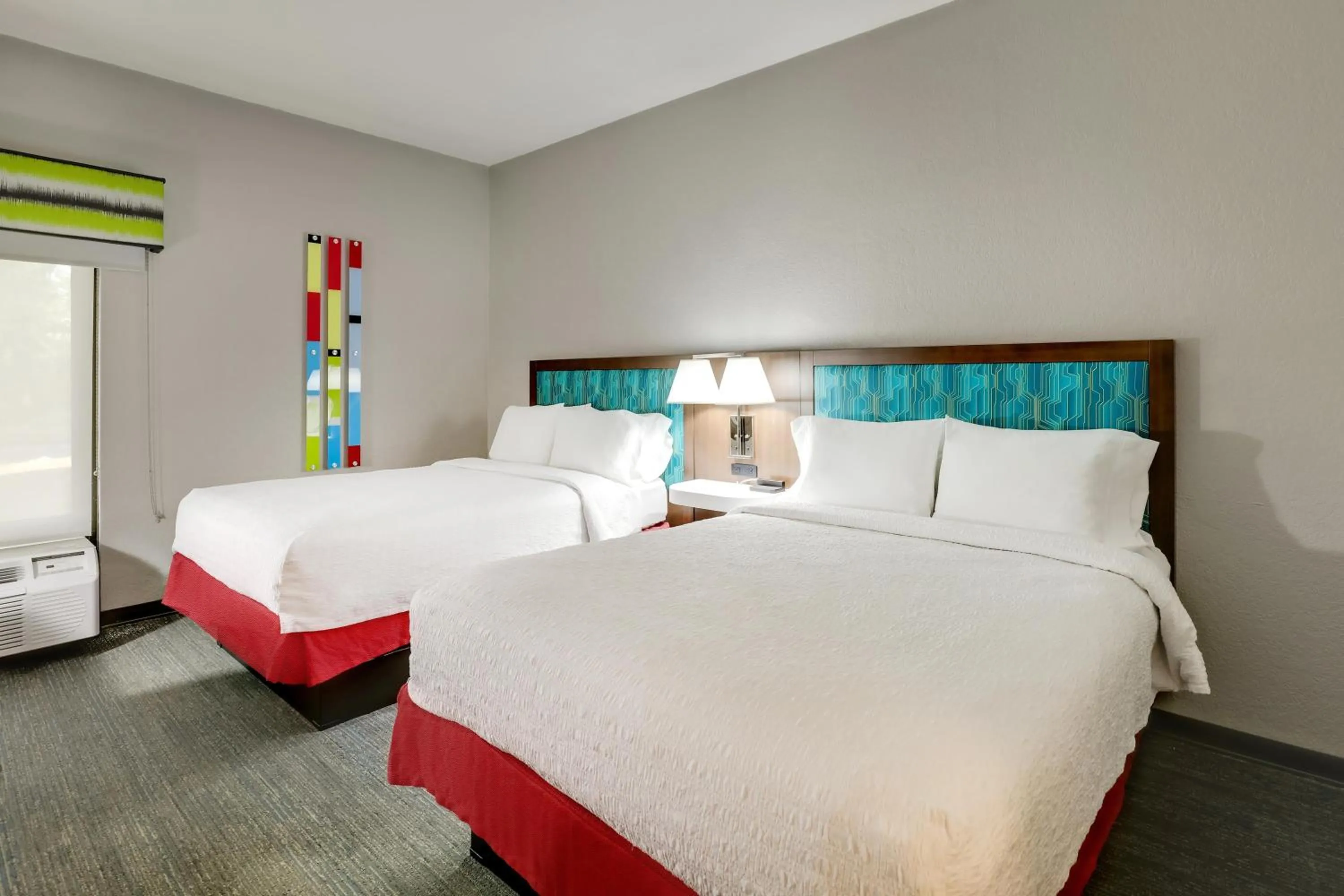 Bed in Hampton Inn Beaufort