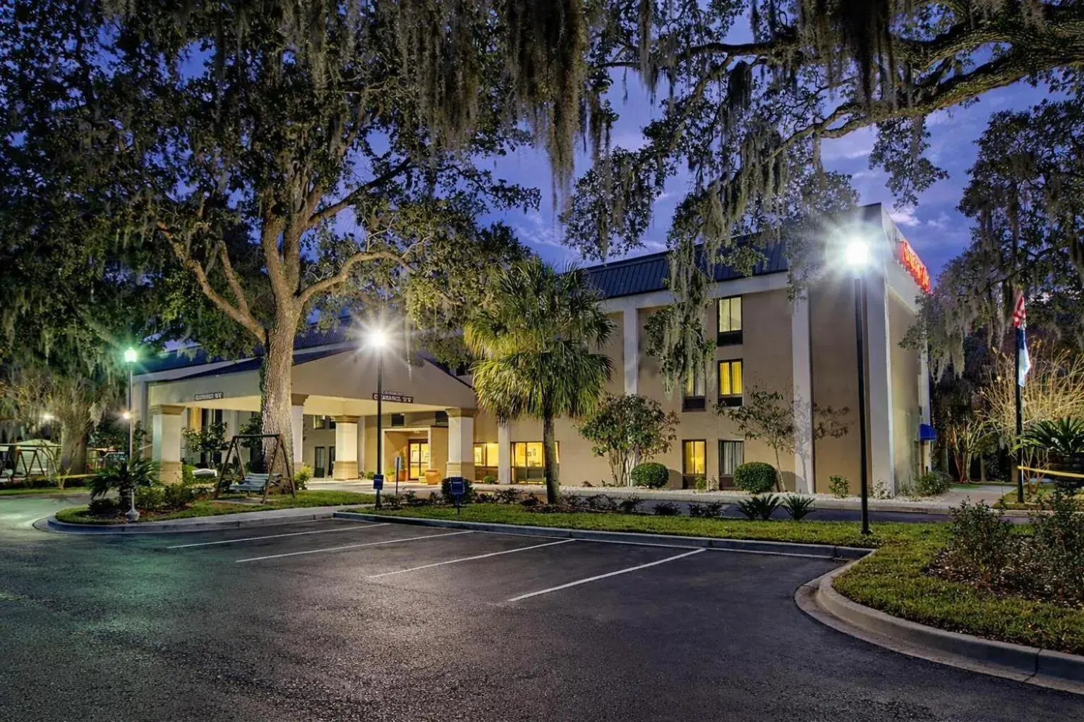 Property building in Hampton Inn Beaufort Property building in Hampton Inn Beaufort