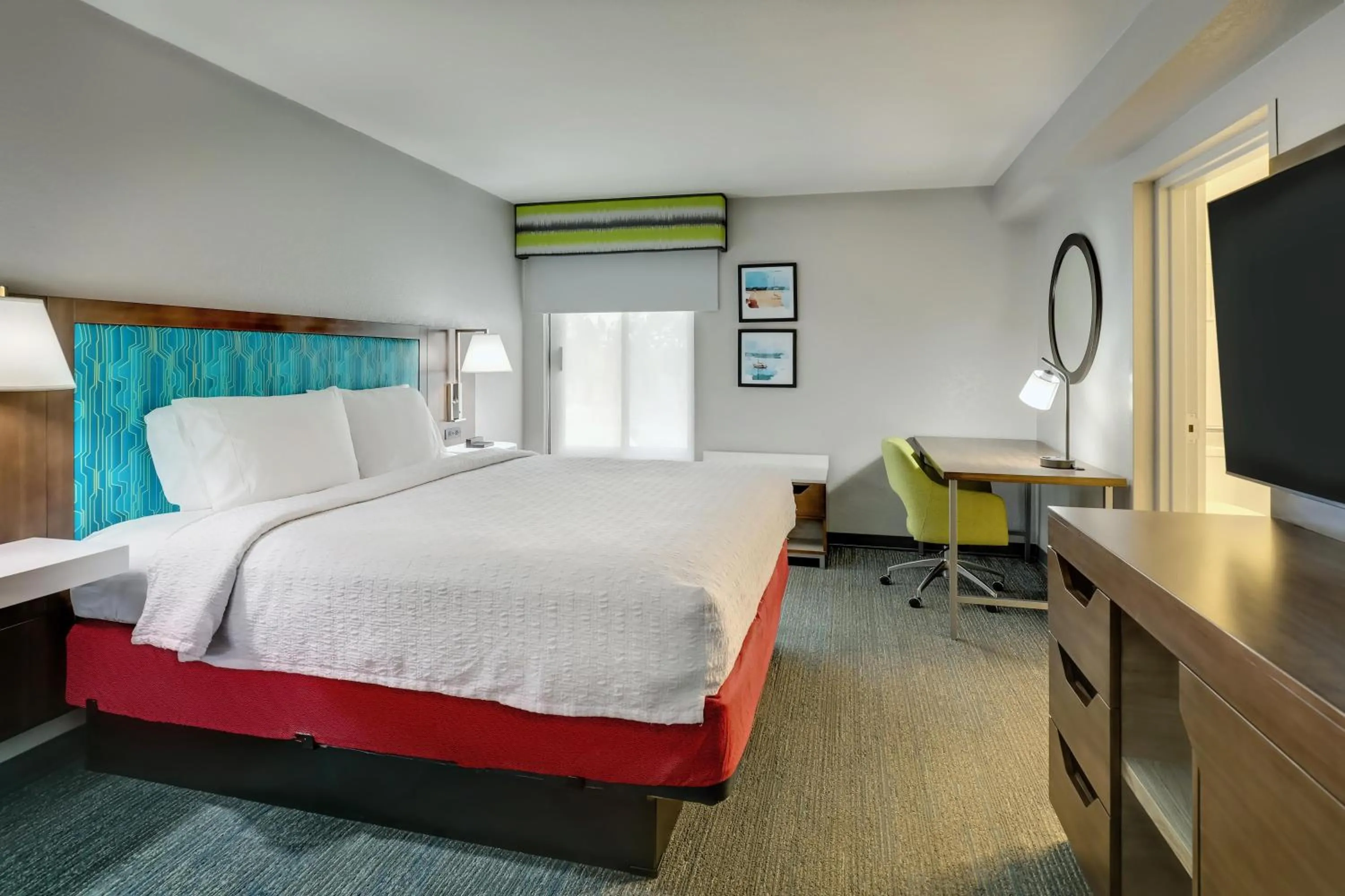 Bed in Hampton Inn Beaufort