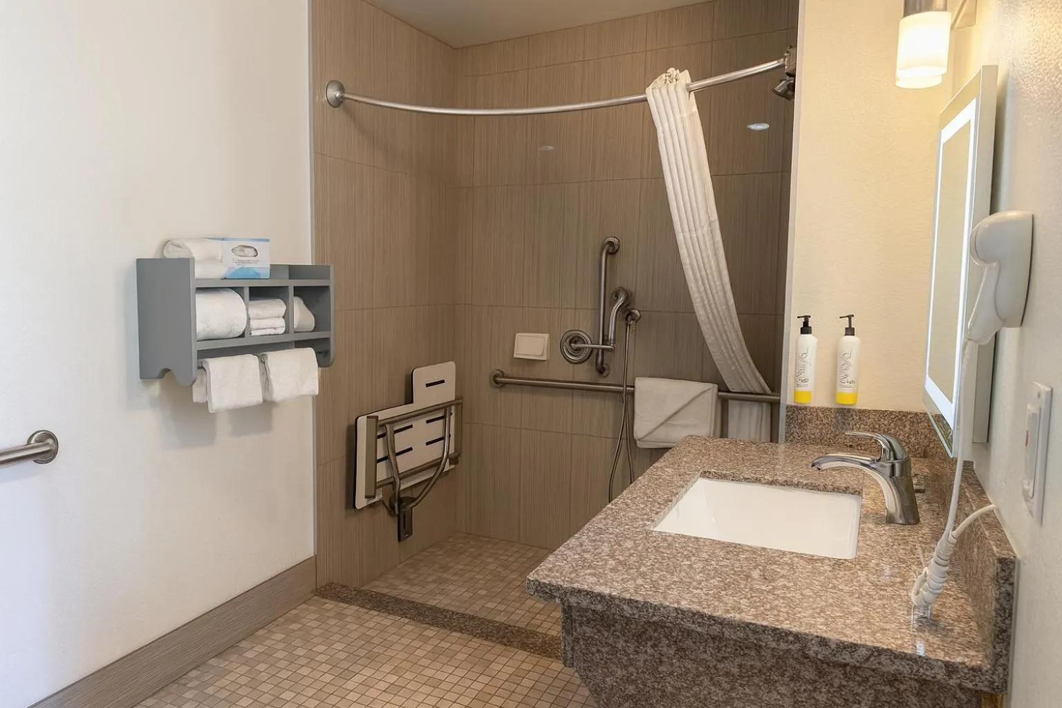 Bathroom in El Castell Motel