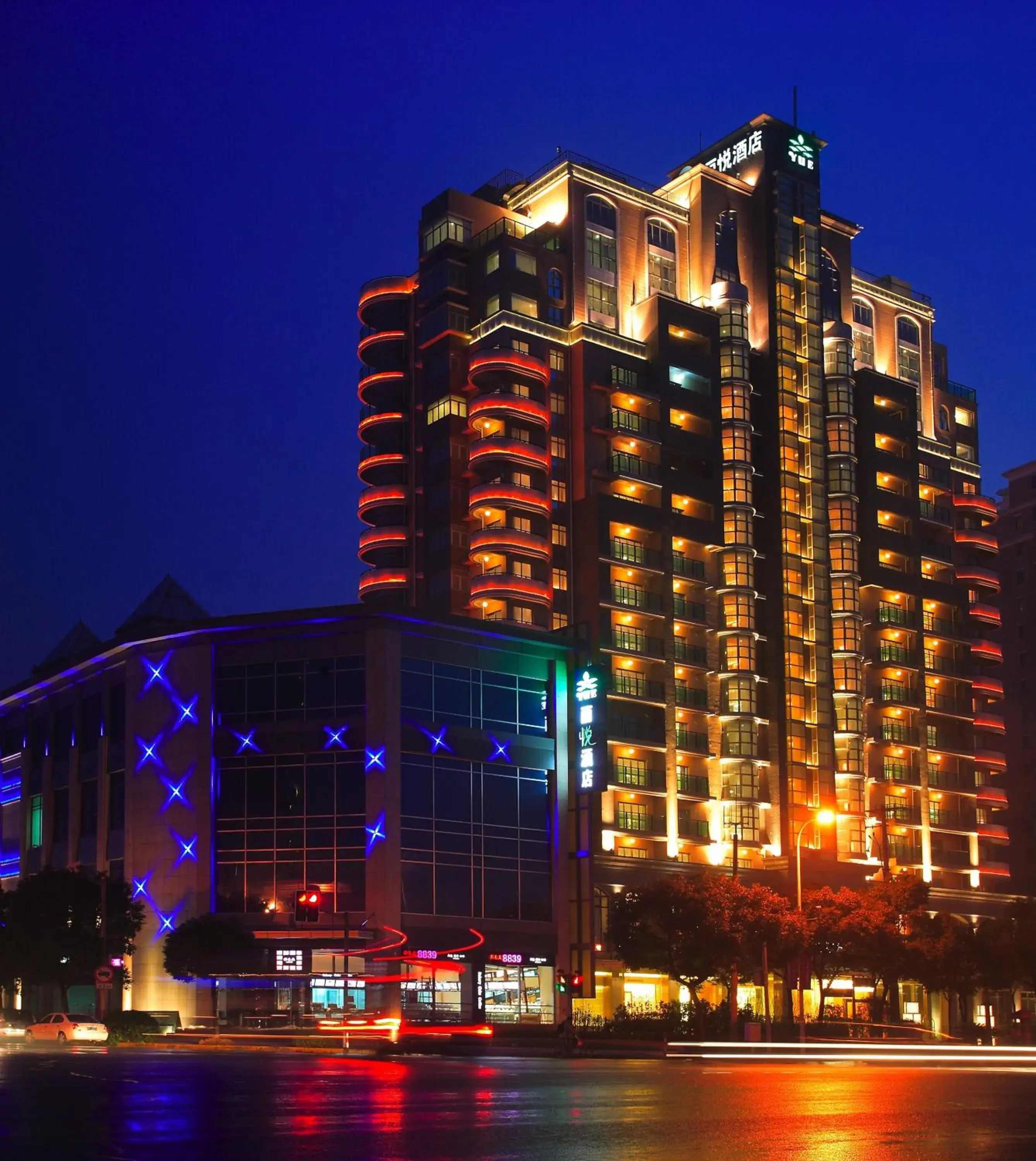 Facade/entrance in Dorsett Shanghai Facade/entrance in Dorsett Shanghai