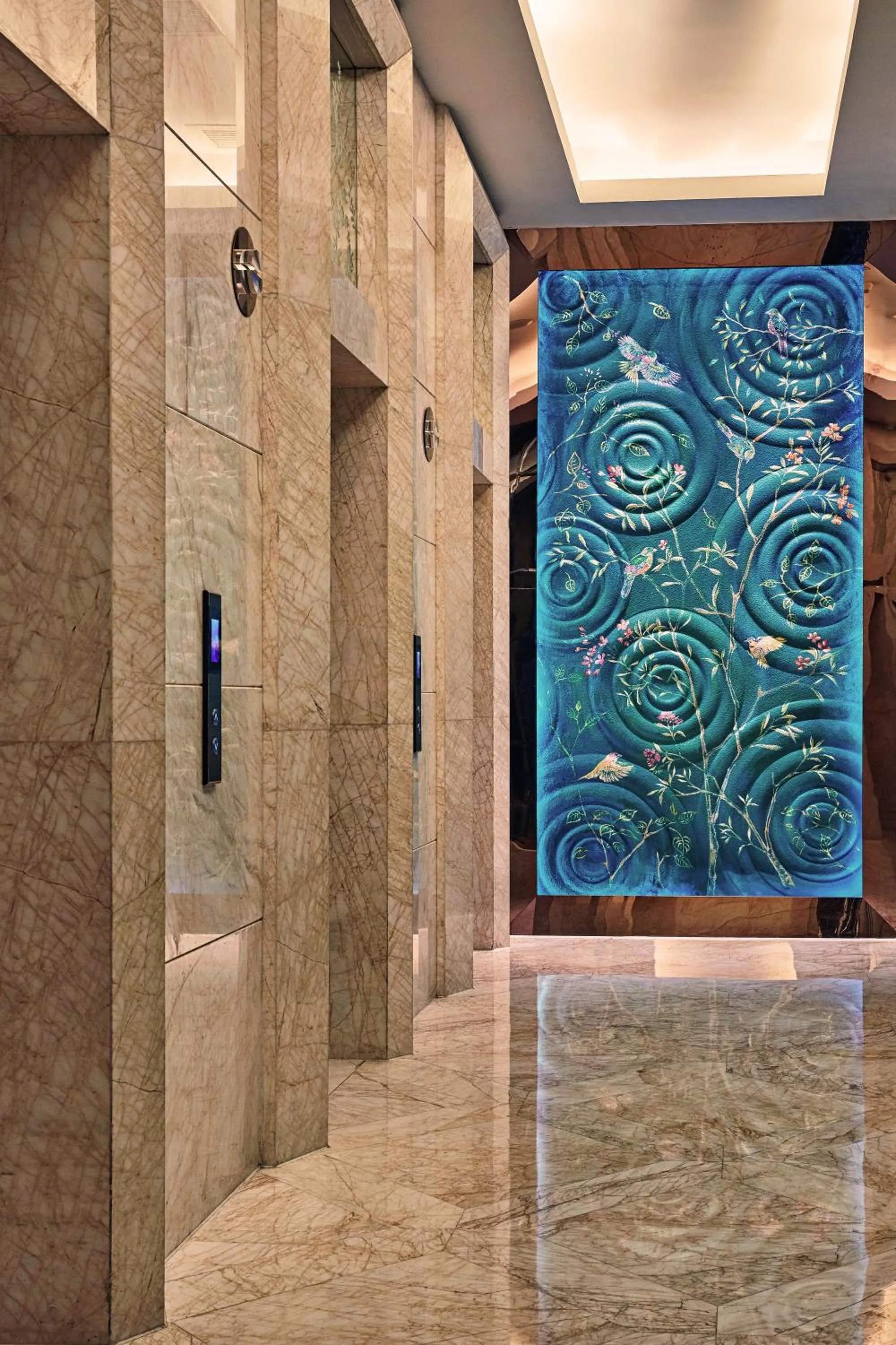 elevator in Dorsett Shanghai