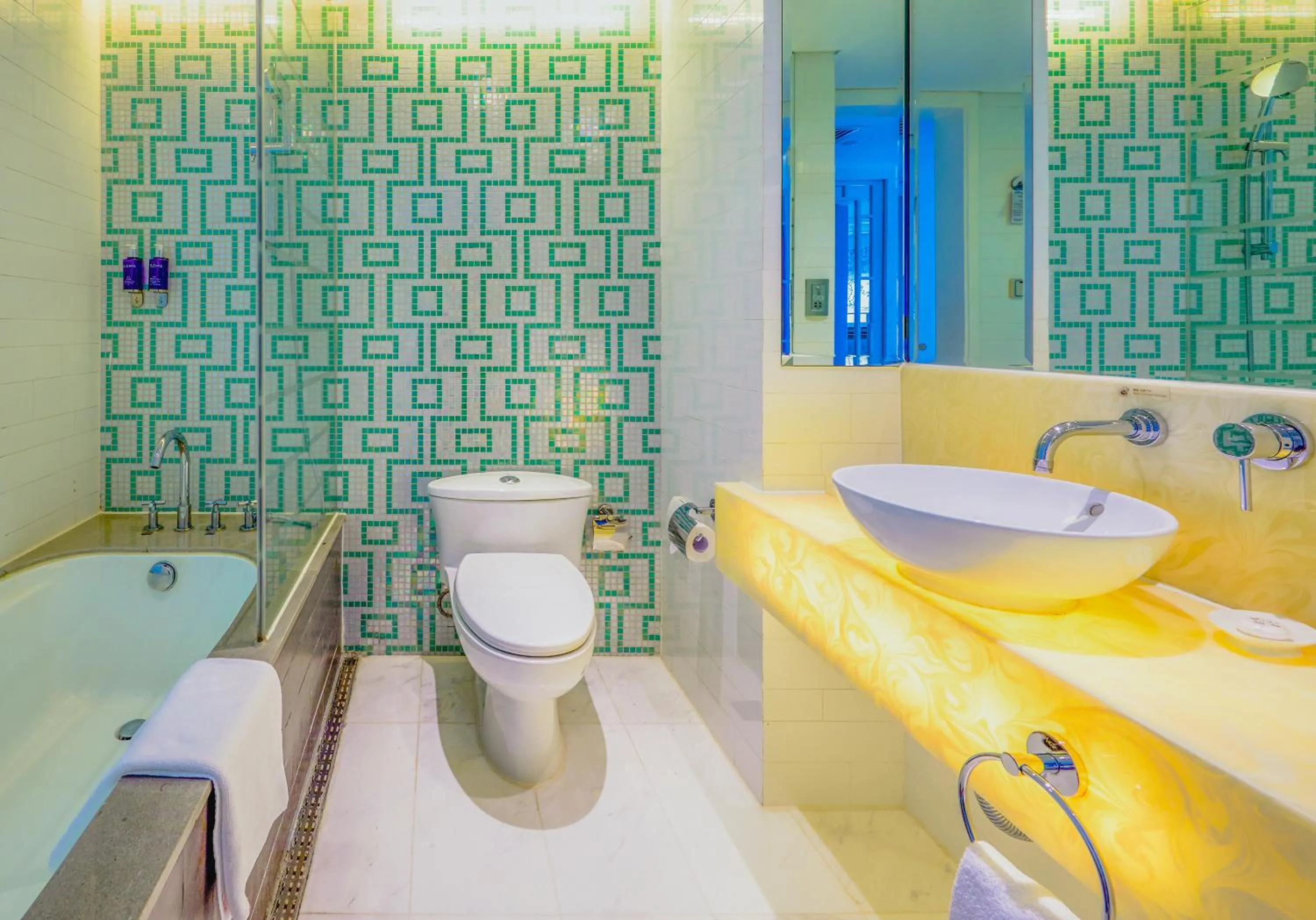 Toilet in Dorsett Shanghai