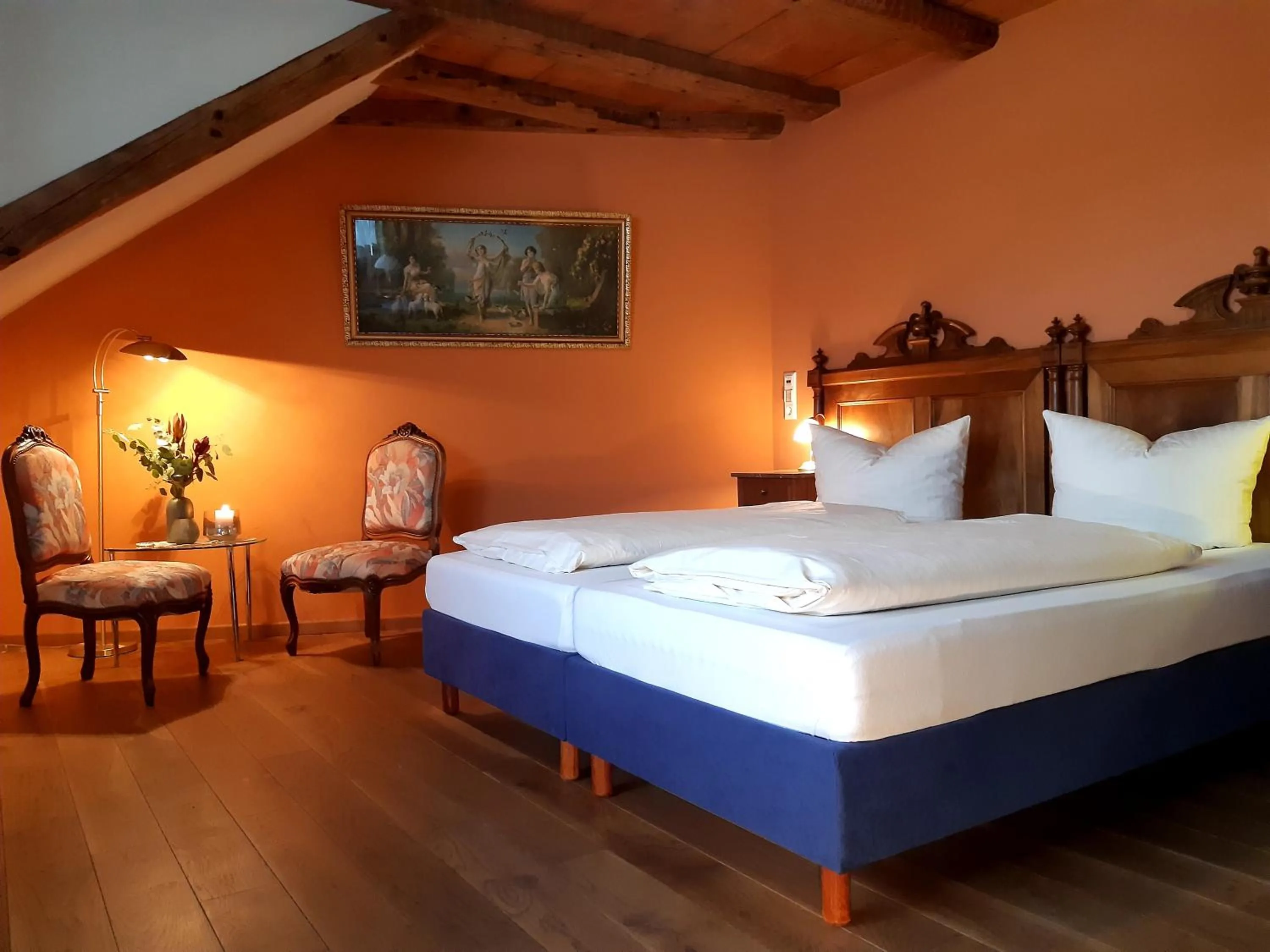 Bed in Historisches Genusshotel Löwen