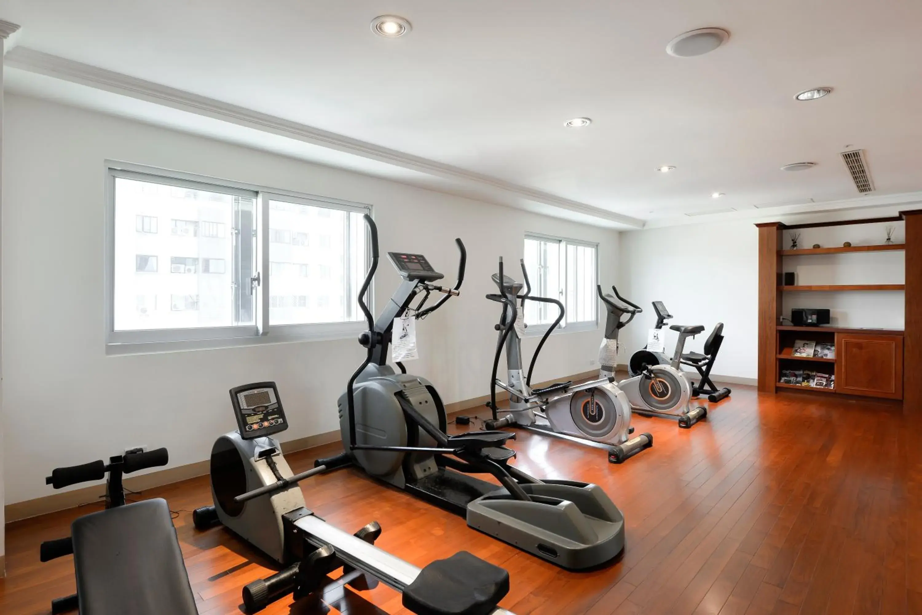 Fitness centre/facilities in Hotel Sunshine Fitness centre/facilities in Hotel Sunshine
