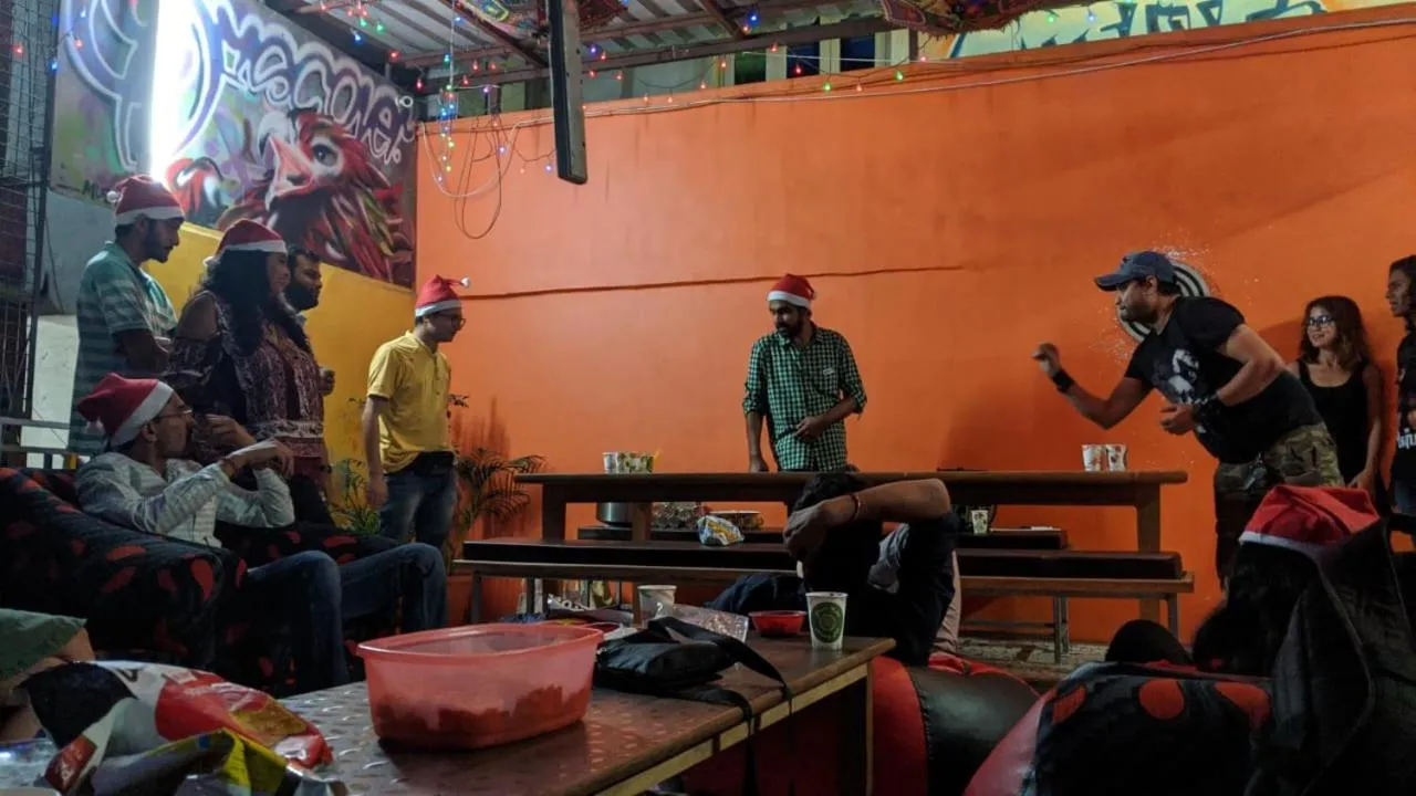 People in Backpackers Villa Mumbai