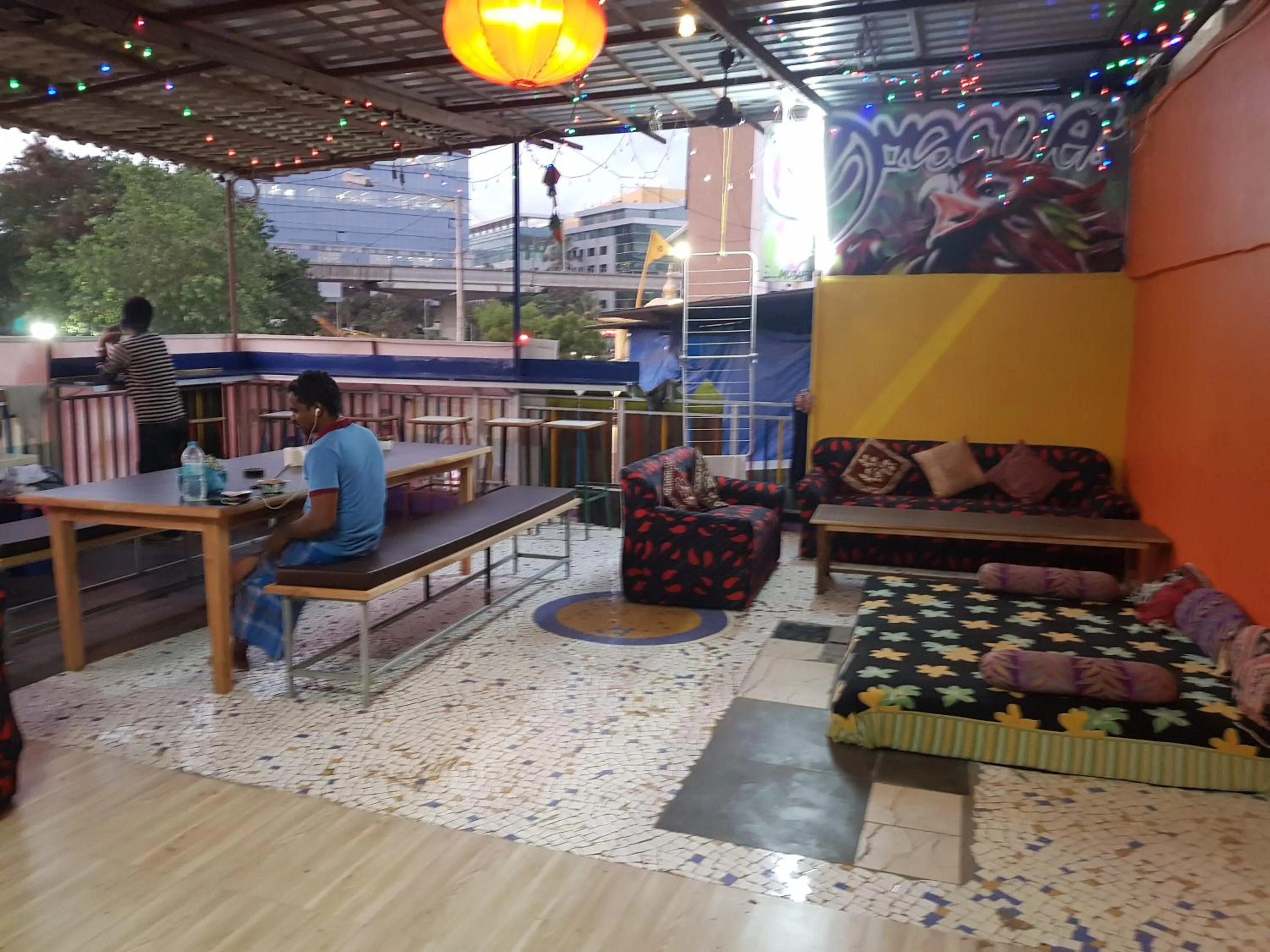 Patio in Backpackers Villa Mumbai