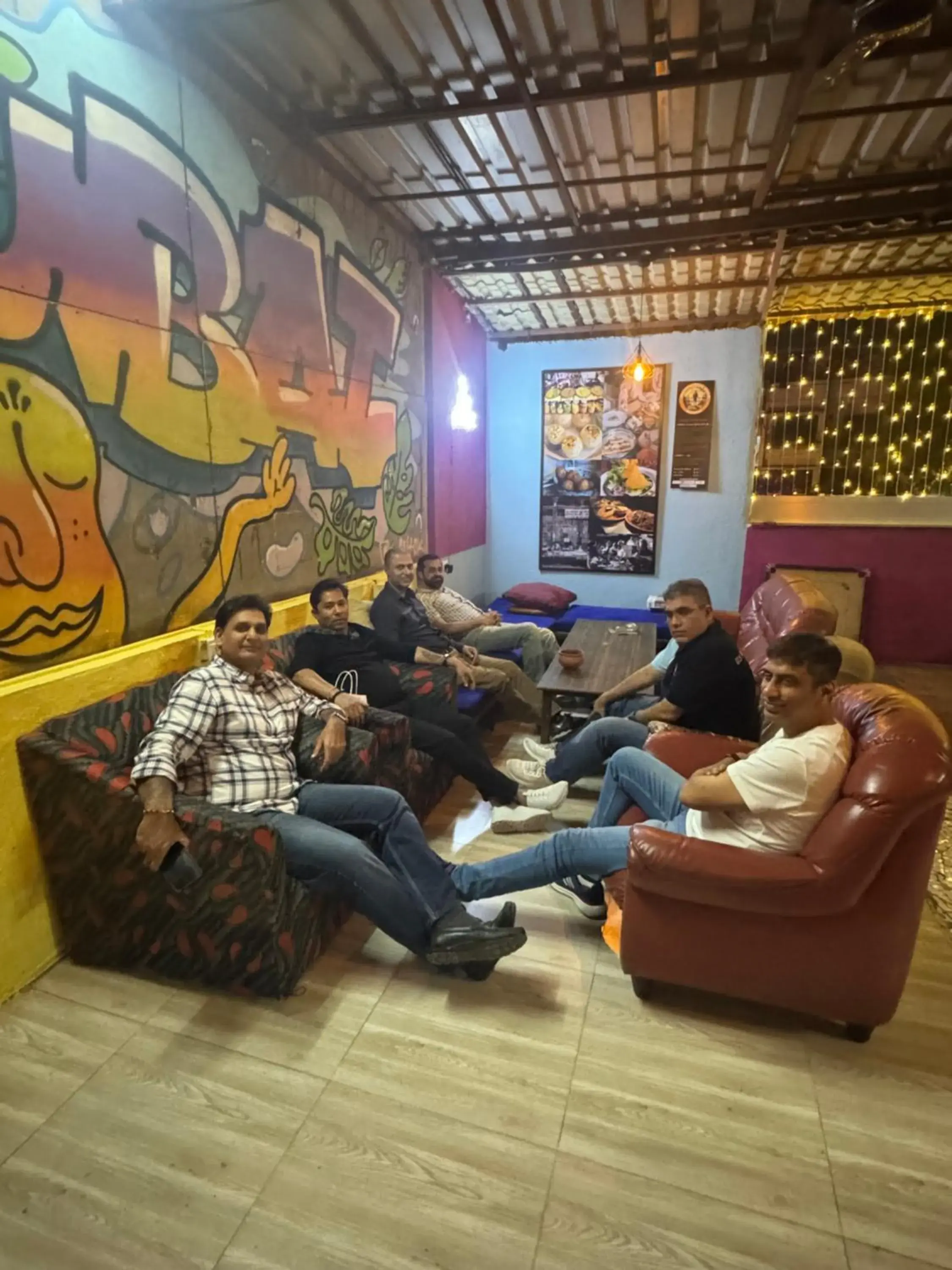 Breakfast in Backpackers Villa Mumbai Breakfast in Backpackers Villa Mumbai